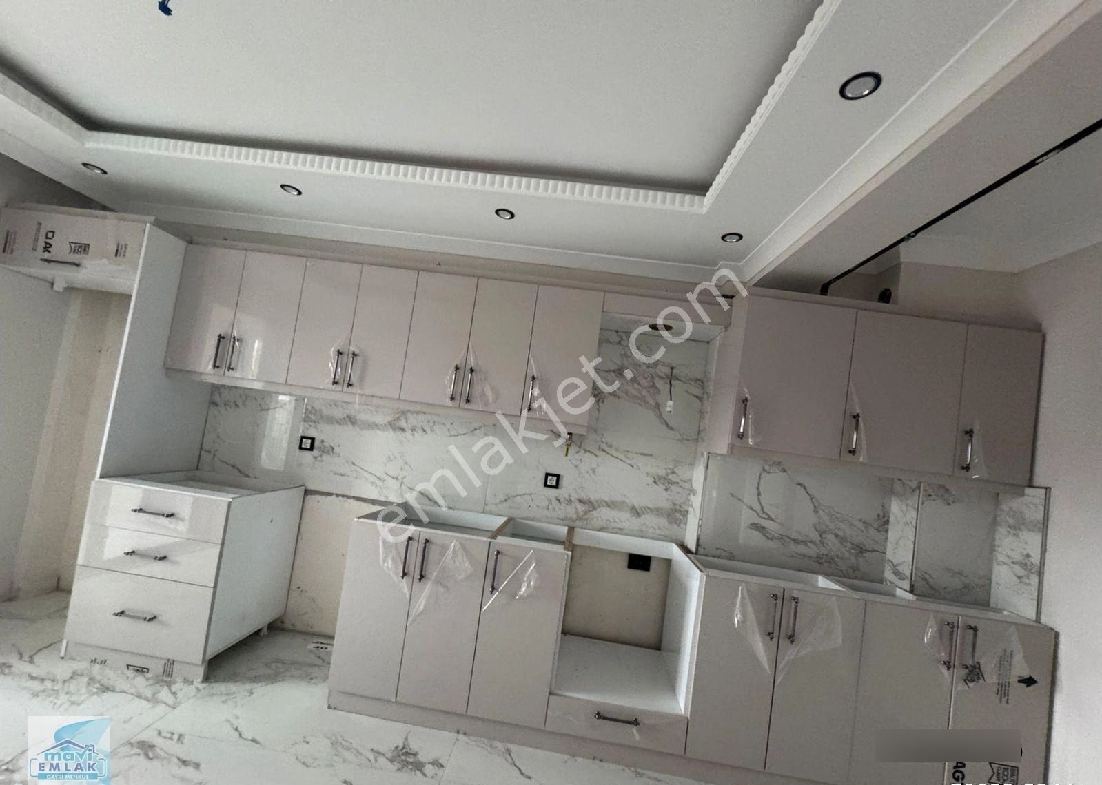 Bandırma Mavi Emlaktan Ayyıldız Mahallesinde 2+1 2 Adet Kiralık Daire