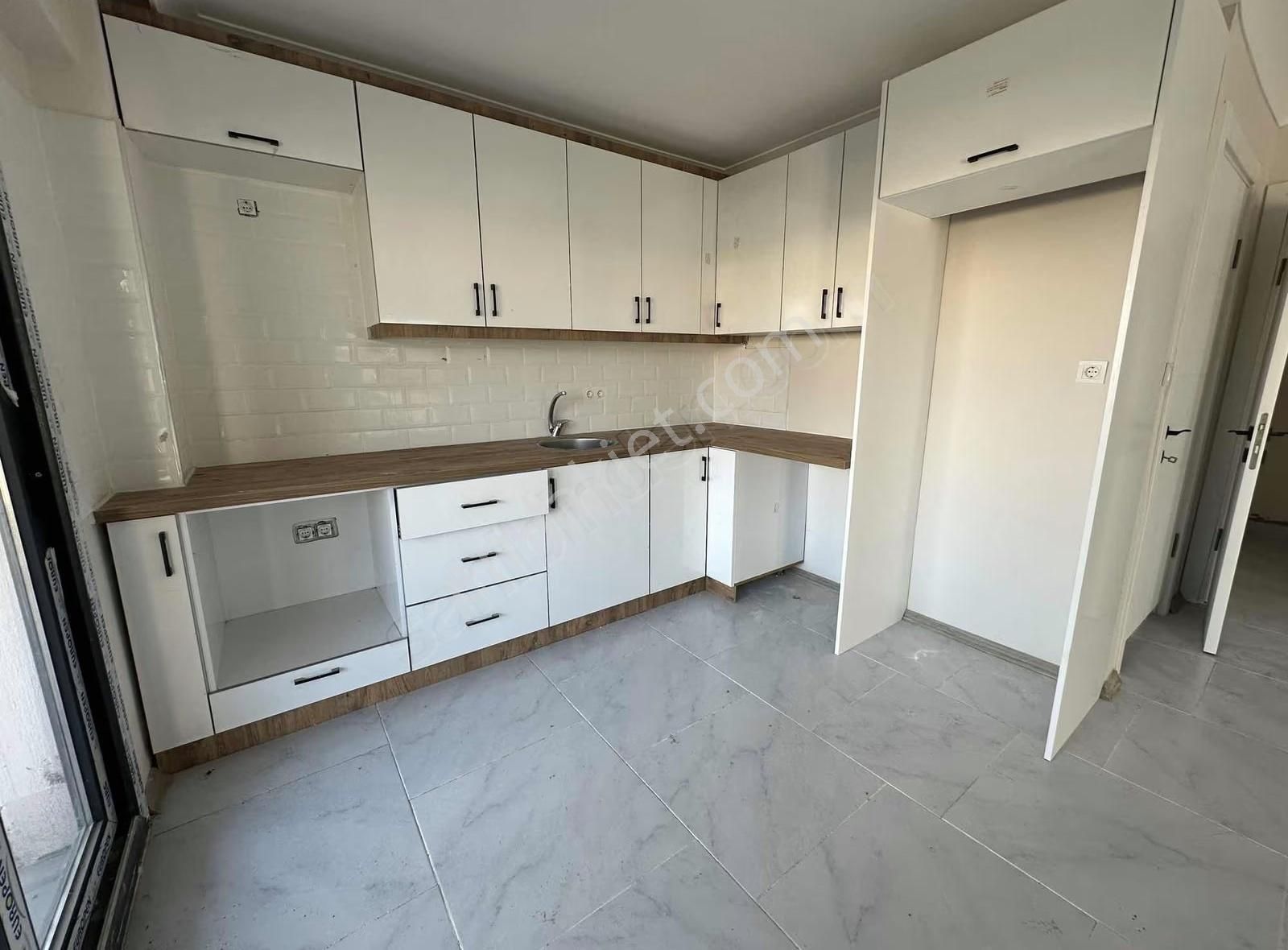 Gazipaşada Müstakil Tadında 2+1 Ters Dubleks - Görsel 8