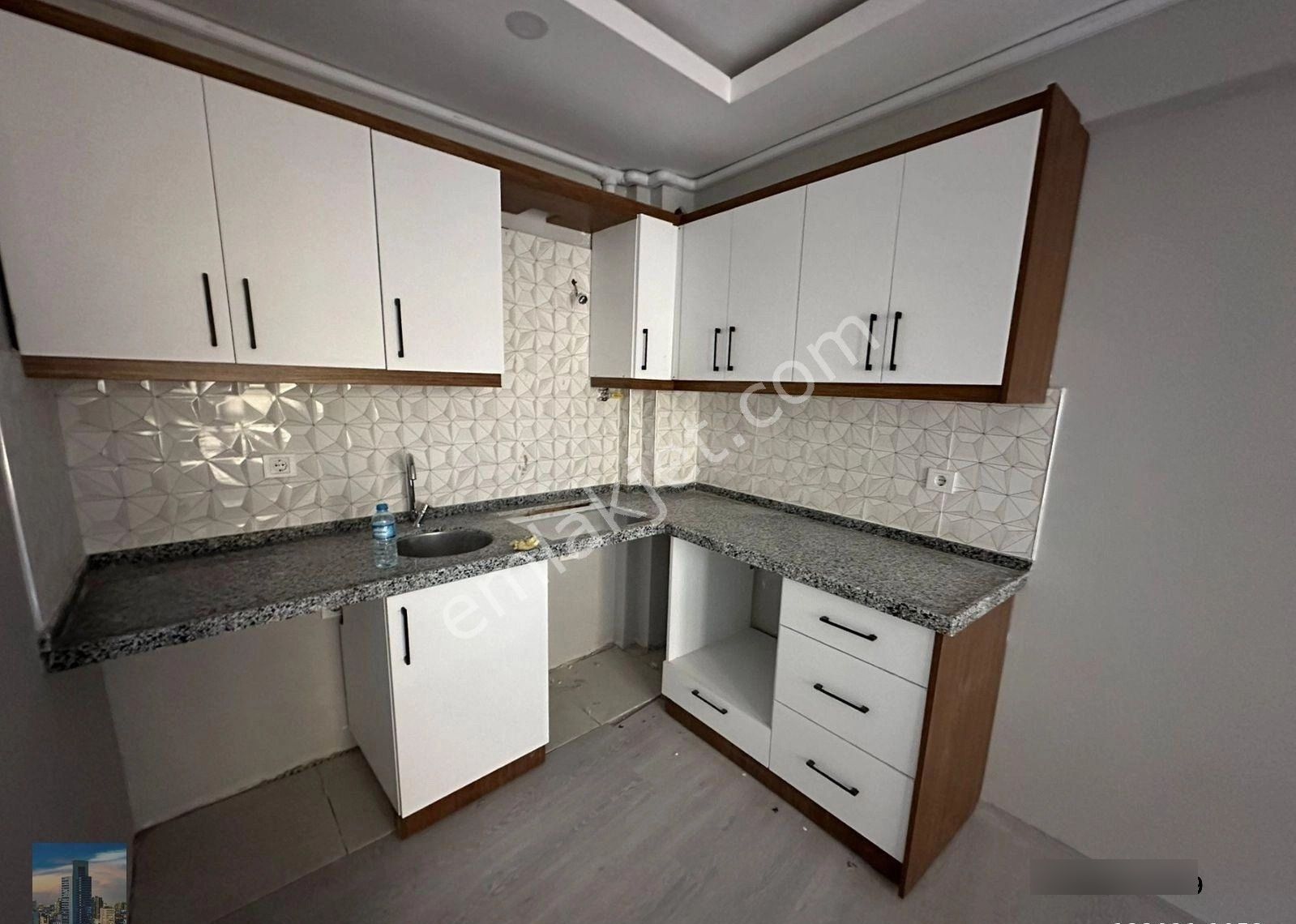 S1111 Ayhan Gezer Emlak'ta İhsaniye Mh Satılık 2+1 Daire - Görsel 2