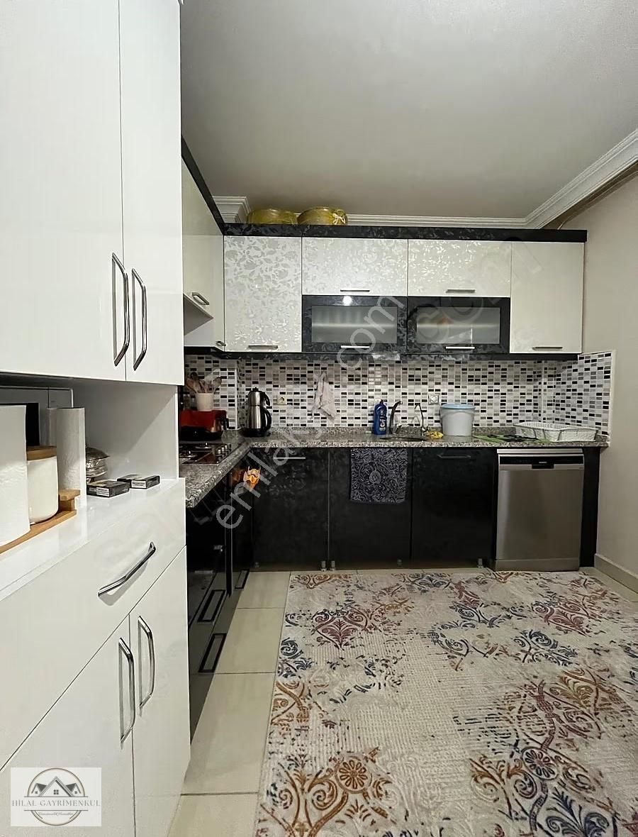 Hilal Gayrimenkul'den Cadde Dibi Katta Tek_170m2_asansörlü*3+1* - Görsel 16