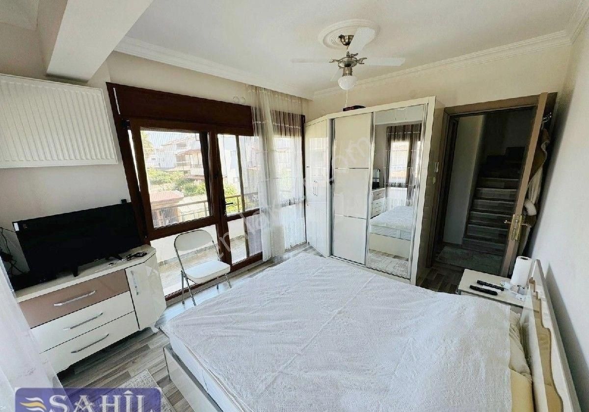 Kuşadası Davutlar Satılık 522 Arsa İçinde Müstakil 4+1 Eşyalı Tripleks Villa - Görsel 8