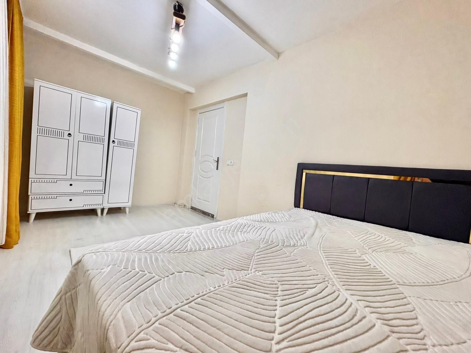 Kınıklı Kafeler Bölgesinde Üniversite Yürüme Mesafesinde Apart 1740.000 Tl - Görsel 18