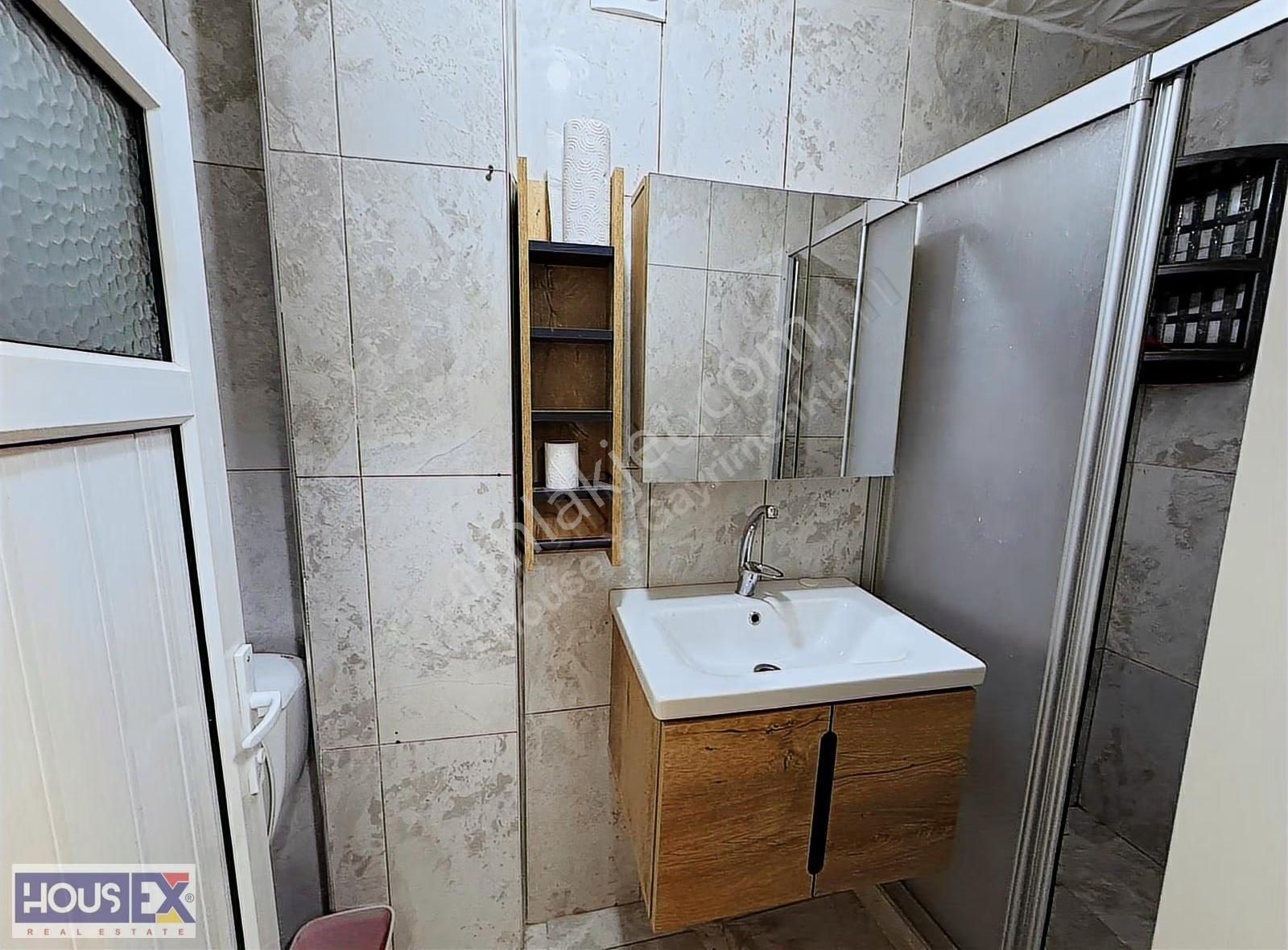 Fatih Hırka-i Şerifte Yanıbaşında Satılık Fırsatlı Daıre - Görsel 17