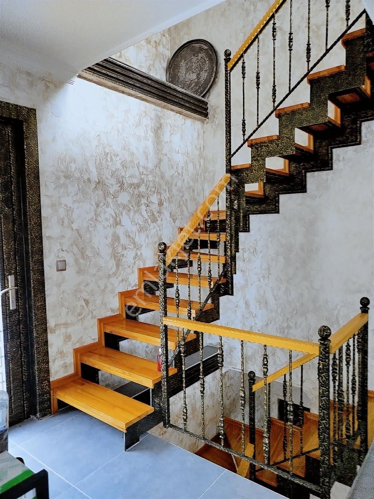 Akçaabat Çolaklı Mah. 4 Dönüm Arazi İçerisinde 4 Katlı Villa - Görsel 11