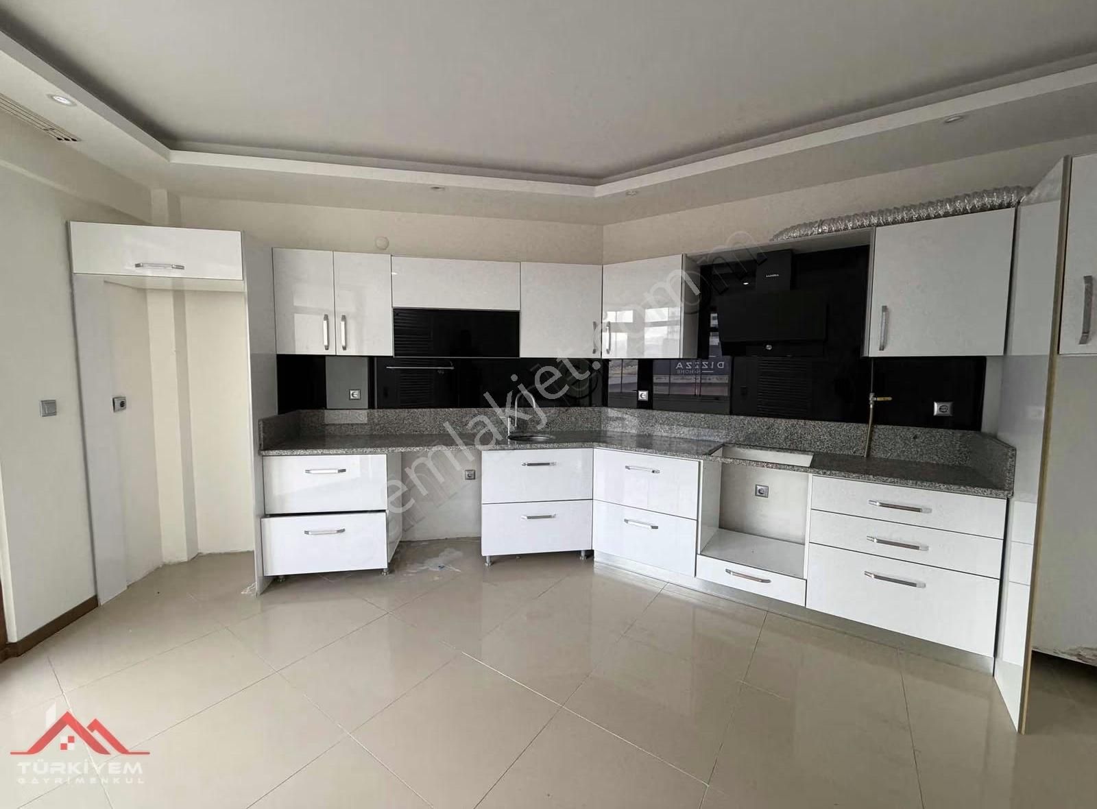 Türkiyem Gayrimenkul Den Acil Çok Uygun Fiyatlı 4+1 Daire