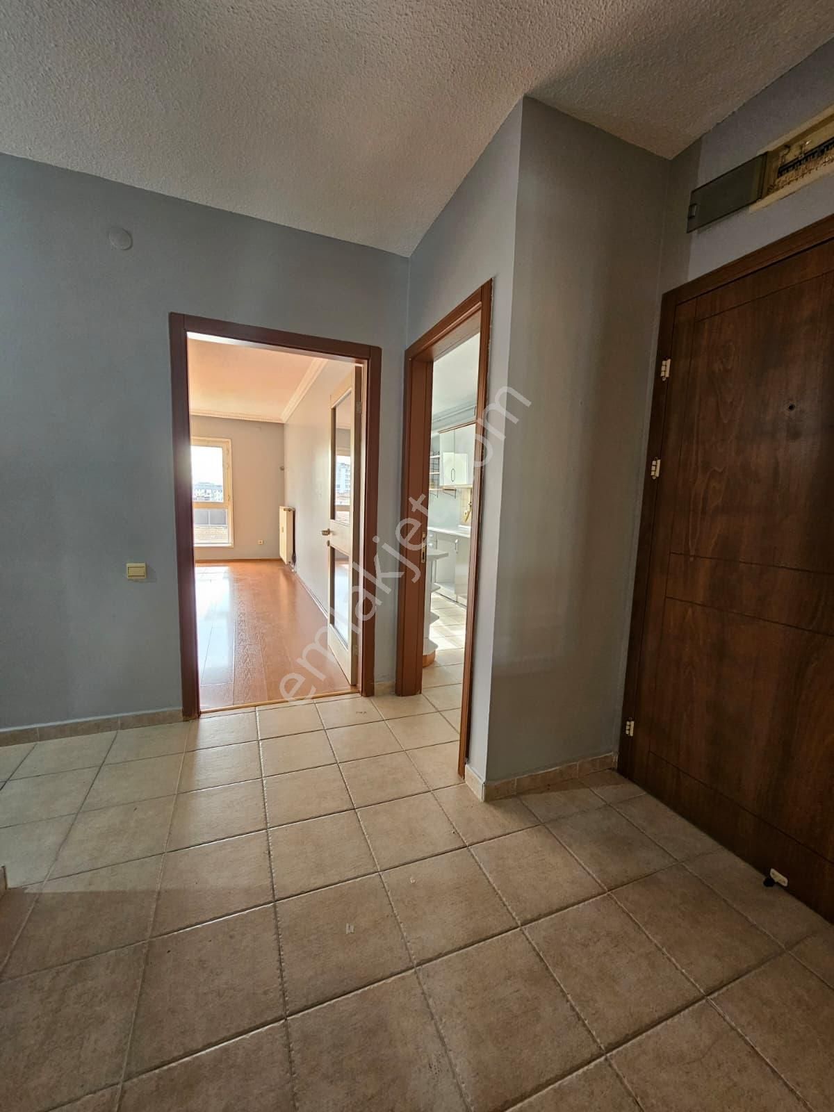 Altayçeşme Yaşamkent Sitesi 2. Etapta 7/24 Güvenlikli Geniş 3+1 - Görsel 17