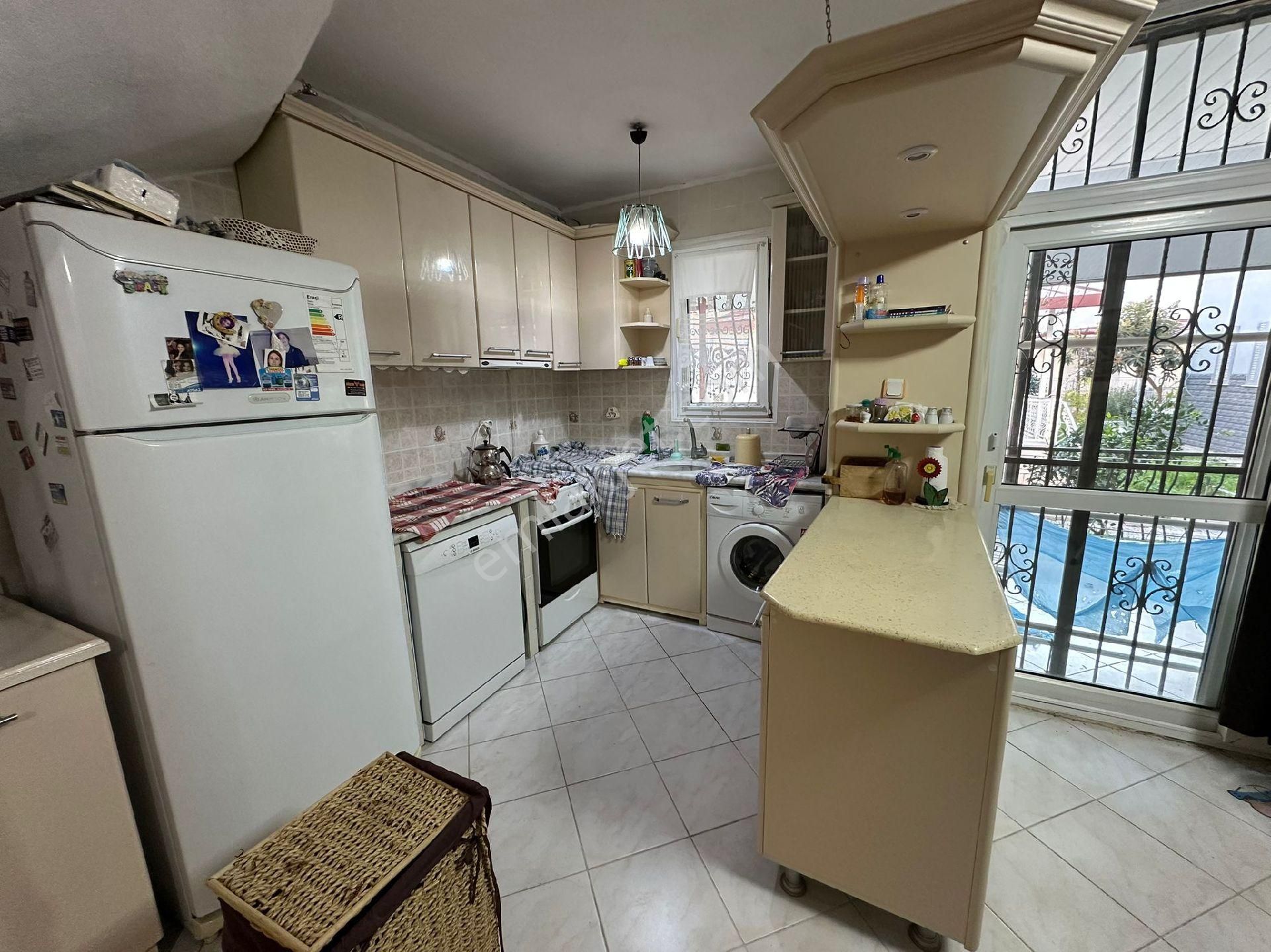 Kuşadası Davutlar Sahil Masrafsız 3+1 Satılık Tribleks Yazlik - Görsel 22