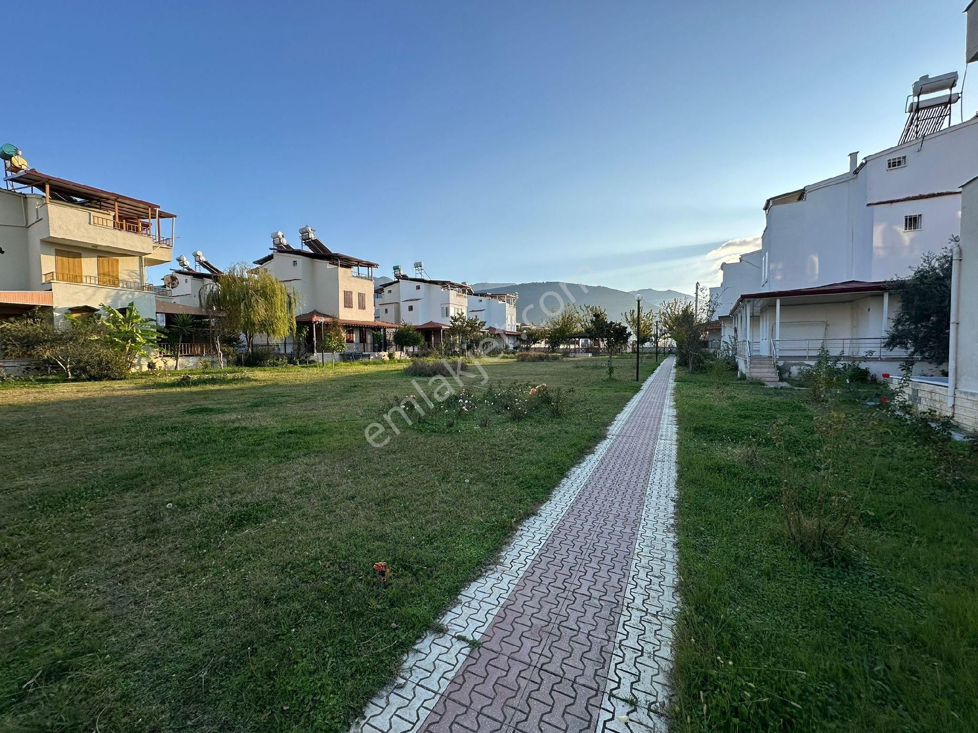 Kuşadası Davutlar Sahil Masrafsız 3+1 Satılık Tribleks Yazlik - Görsel 5