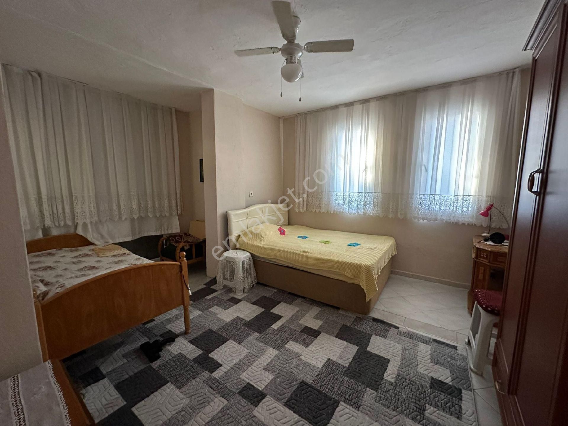 Kuşadası Davutlar Sahil Masrafsız 3+1 Satılık Tribleks Yazlik - Görsel 16