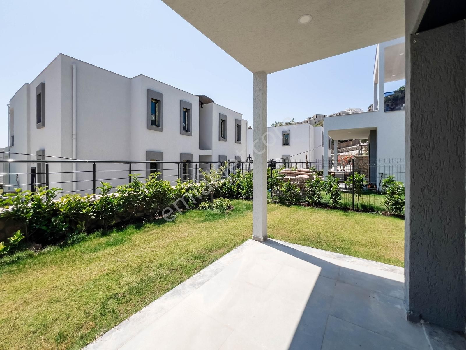 Konacık Ortak Havuzlu Sitede Satılık 3+1 Bahçe Katı Daire - Görsel 12