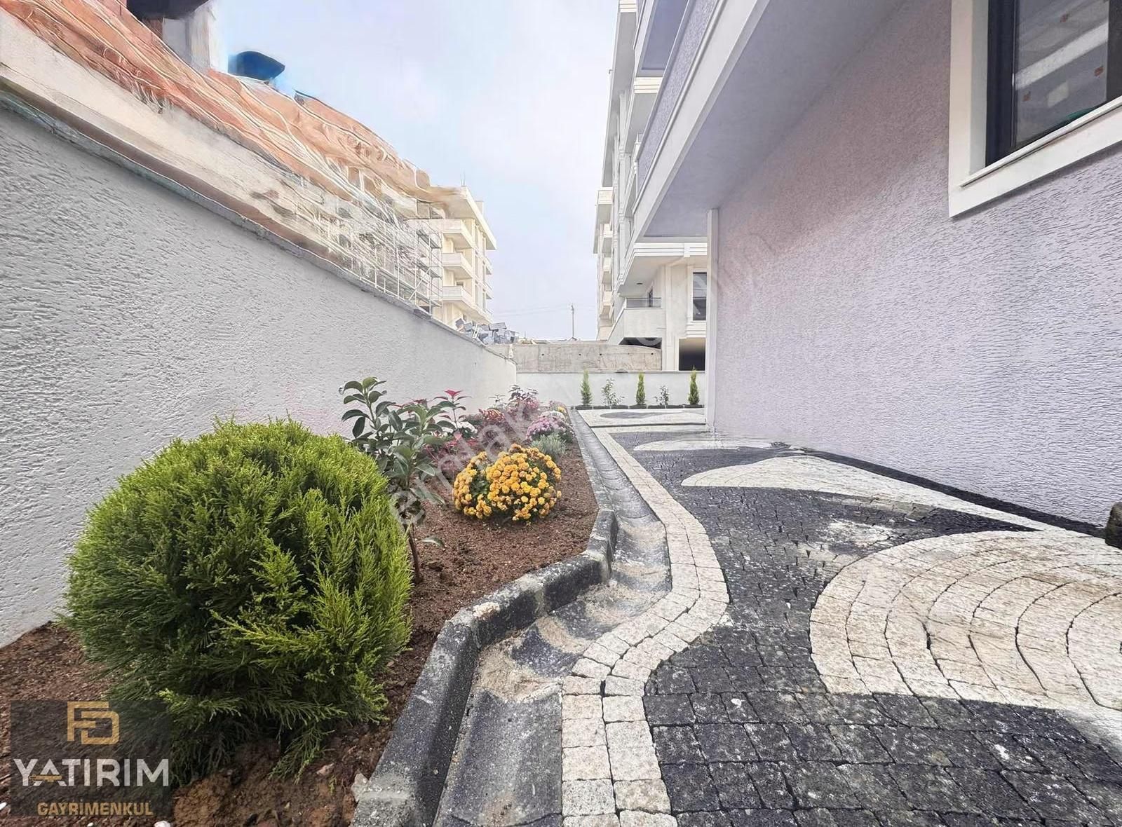 Bayramoğlu Merkez'de 4+1 200 M2 Lüx Özel Asansörlü Dubleks - Görsel 11