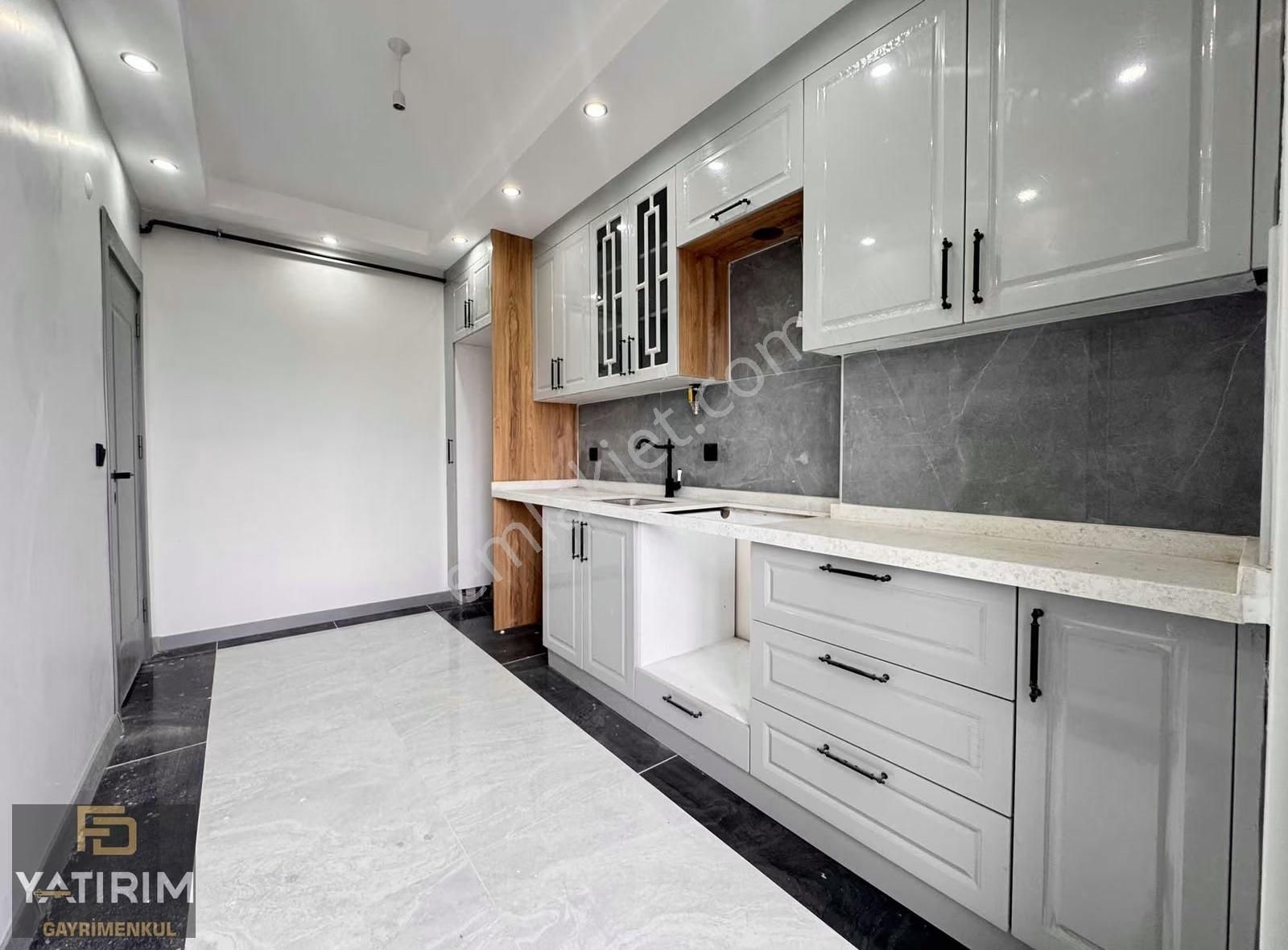 İstasyon Cad Yakını Lüx Özel Yapım 2+1 95 M2 Asansörlü Ara Kat - Görsel 17