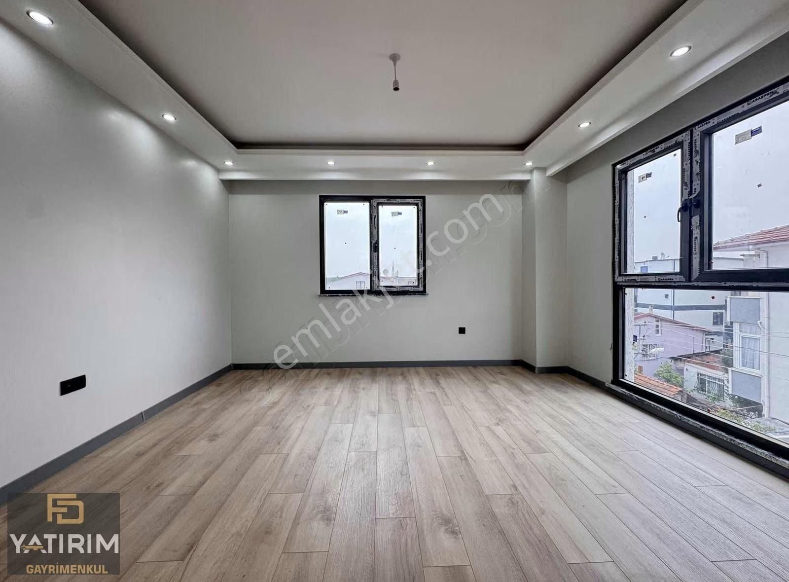 İstasyon Cad Yakını Lüx Özel Yapım 2+1 95 M2 Asansörlü Ara Kat - Görsel 2