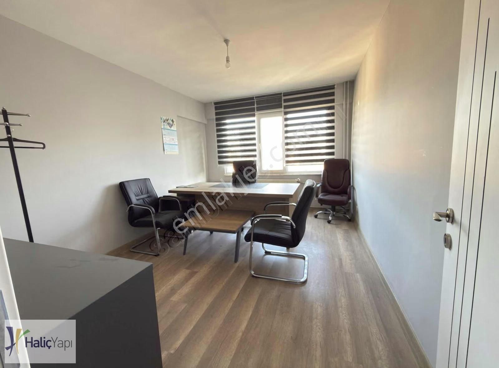 Bilaş İş Merkezi 7 Kat İçi Yapılı Şık Ofis - Görsel 23