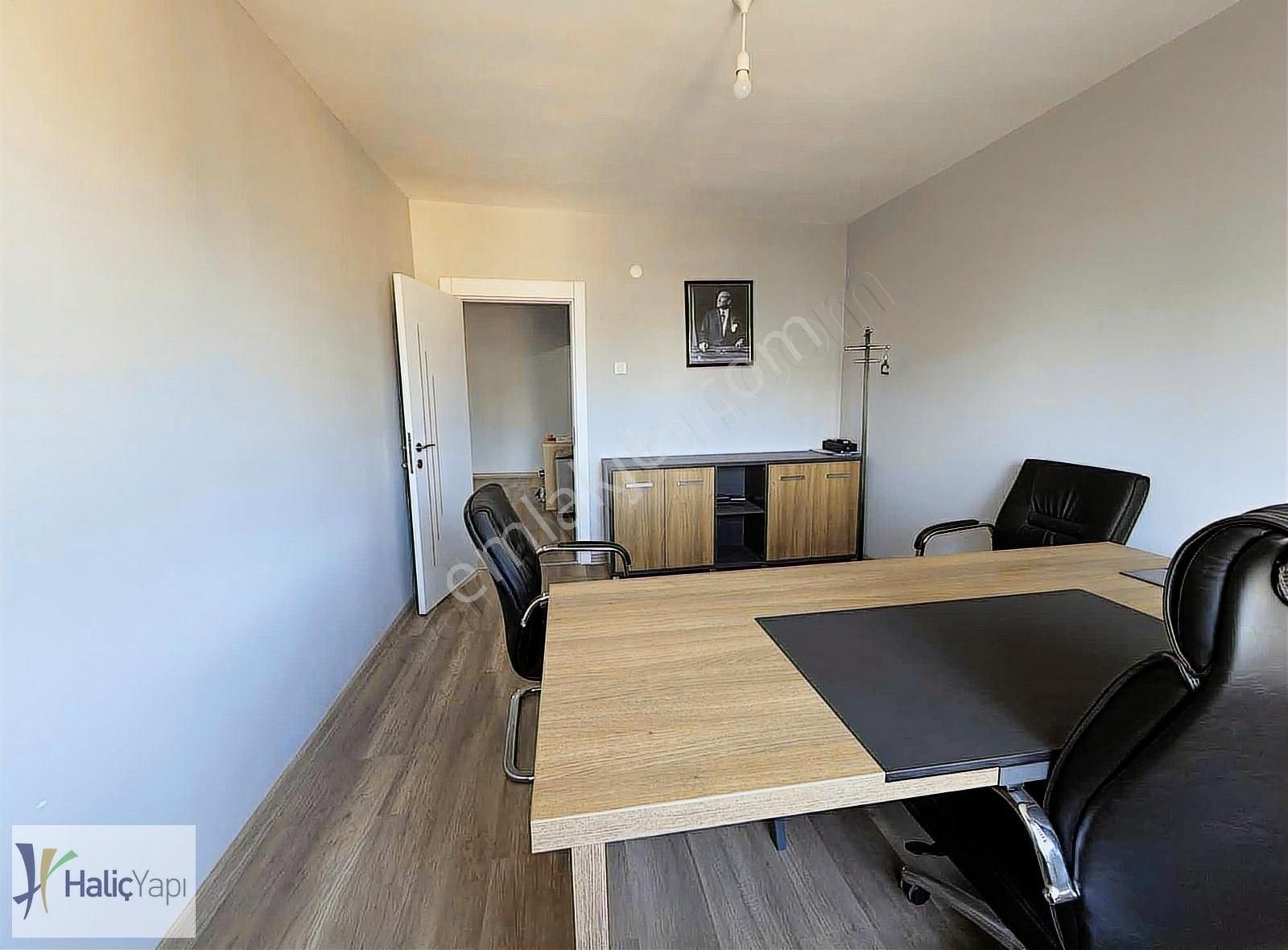 Bilaş İş Merkezi 7 Kat İçi Yapılı Şık Ofis - Görsel 16