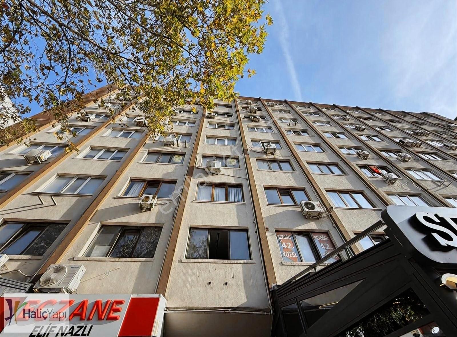 Bilaş İş Merkezi 7 Kat İçi Yapılı Şık Ofis - Görsel 21