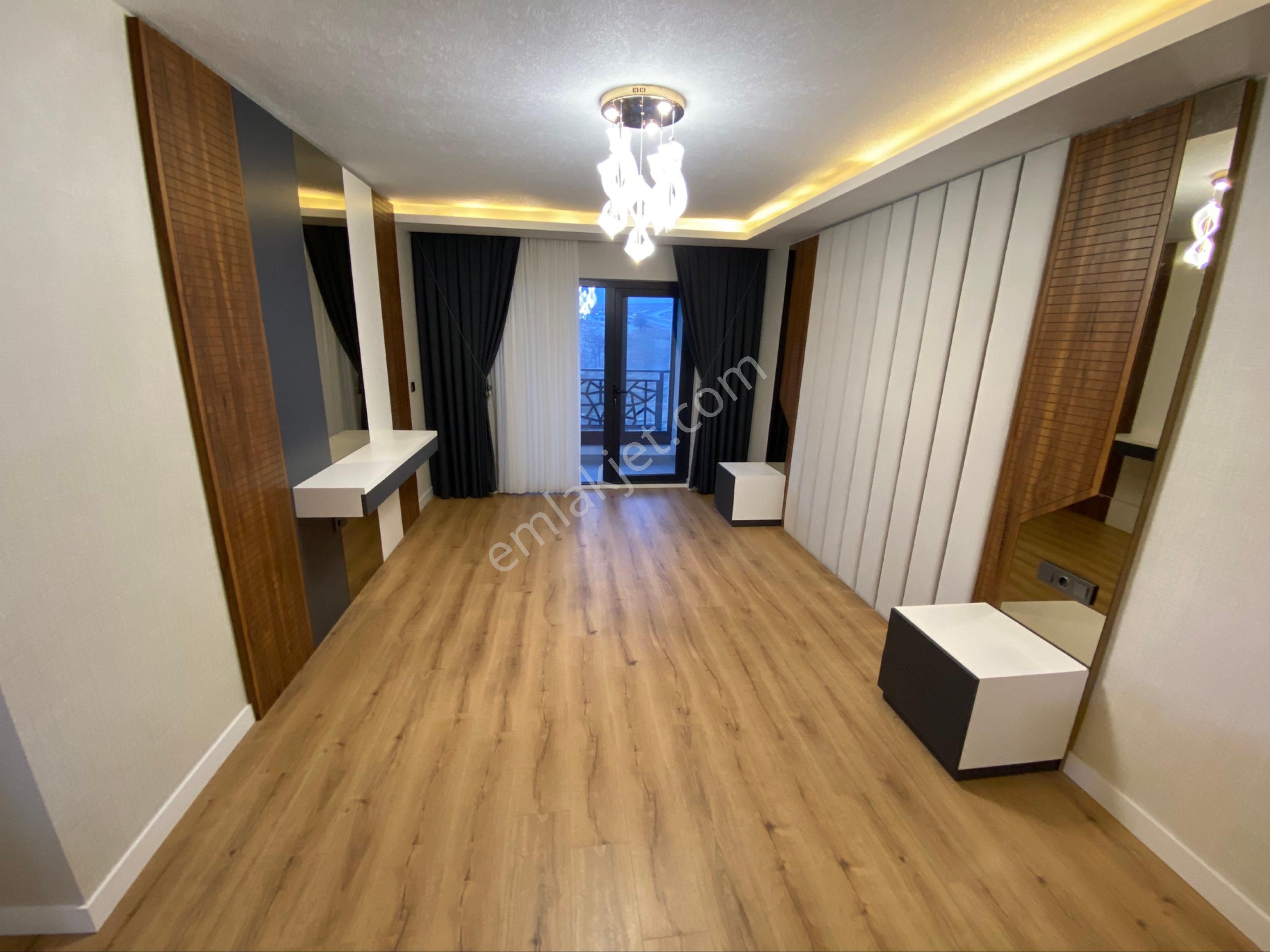 Pursaklar Mimar Sinan’da Ultra Lüks Satılık 4+1 Giyinme Odalı Site Dairesi - Görsel 26