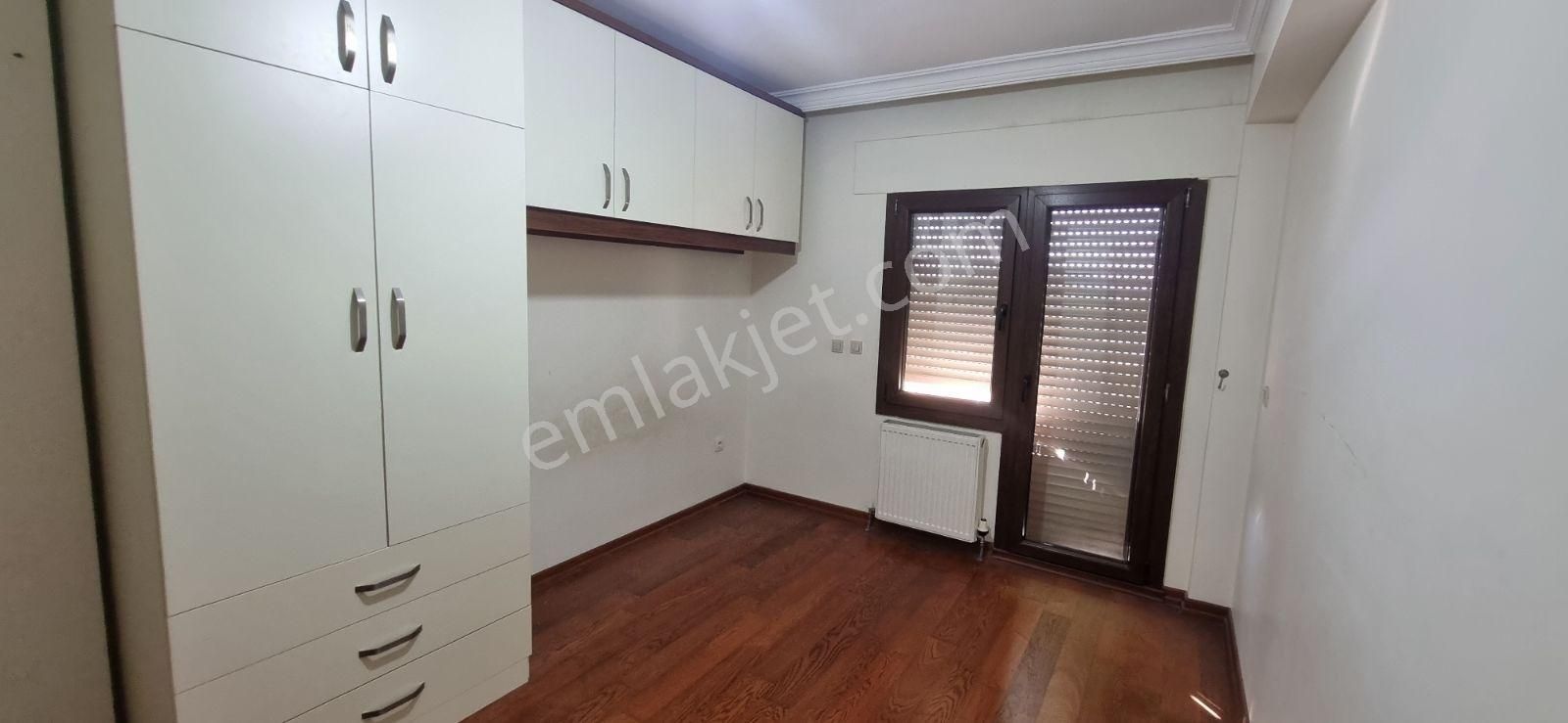 Bornova Evka 3 De Satılık 4+1 Daire - Görsel 10