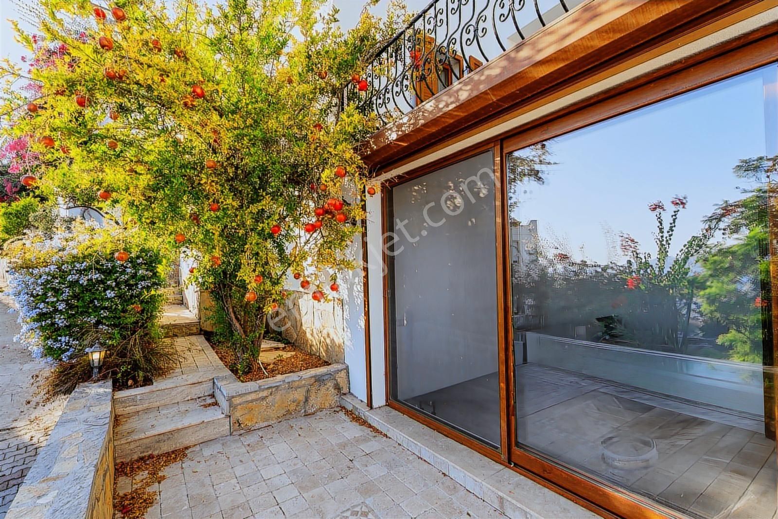Yalıkavak Küdür Güneş Bende Deniz Manzaralı Özel İskeleli Villa - Görsel 21