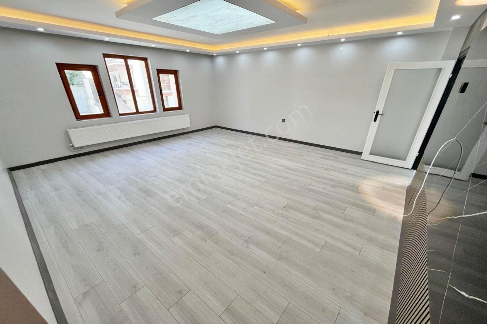 Bağlarbaşı Mahallesi'nde Cadde Üzeri Asansörlü 3+1 Daire! - Görsel 9