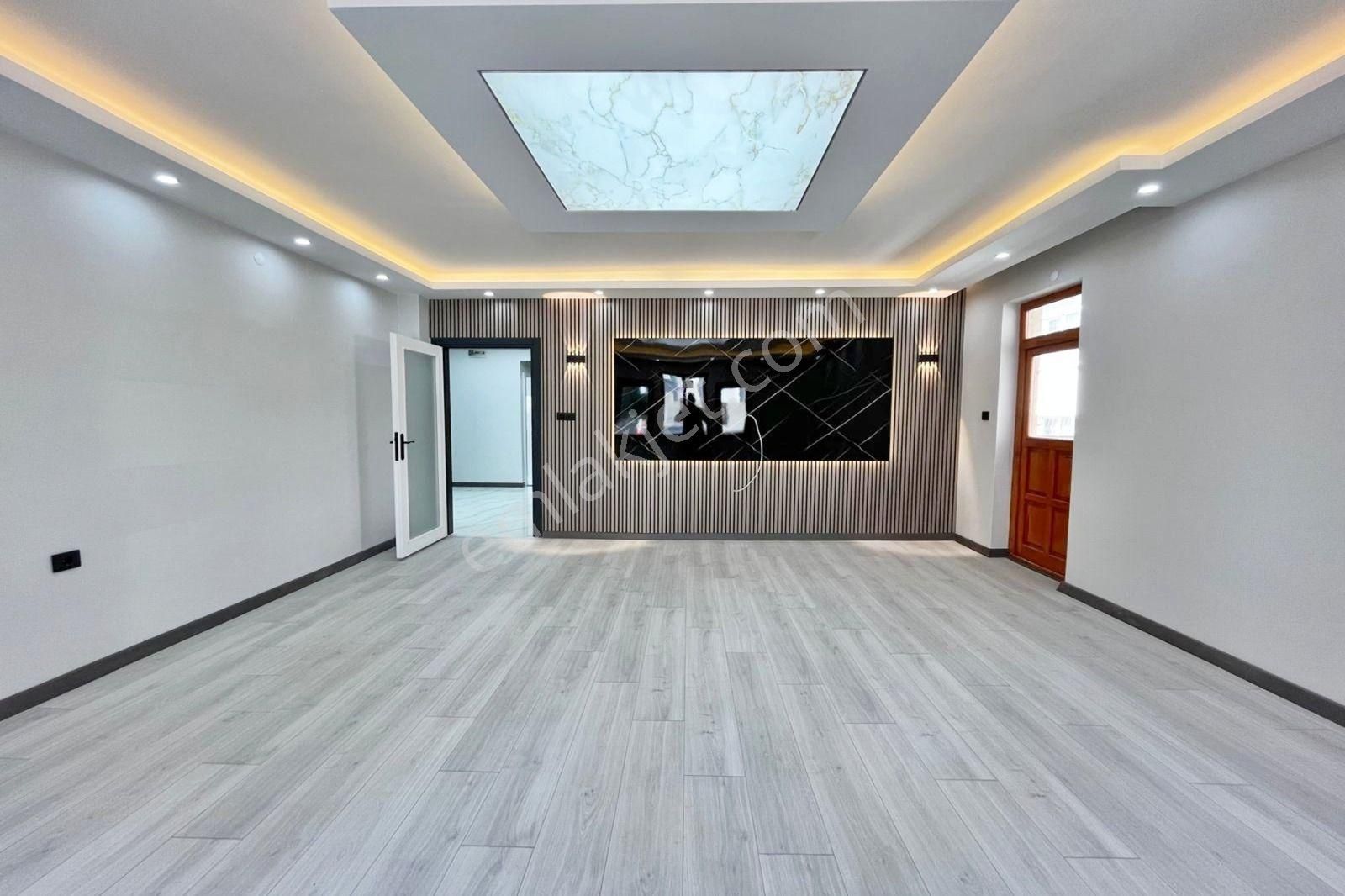 Bağlarbaşı Mahallesi'nde Cadde Üzeri Asansörlü 3+1 Daire! - Görsel 10