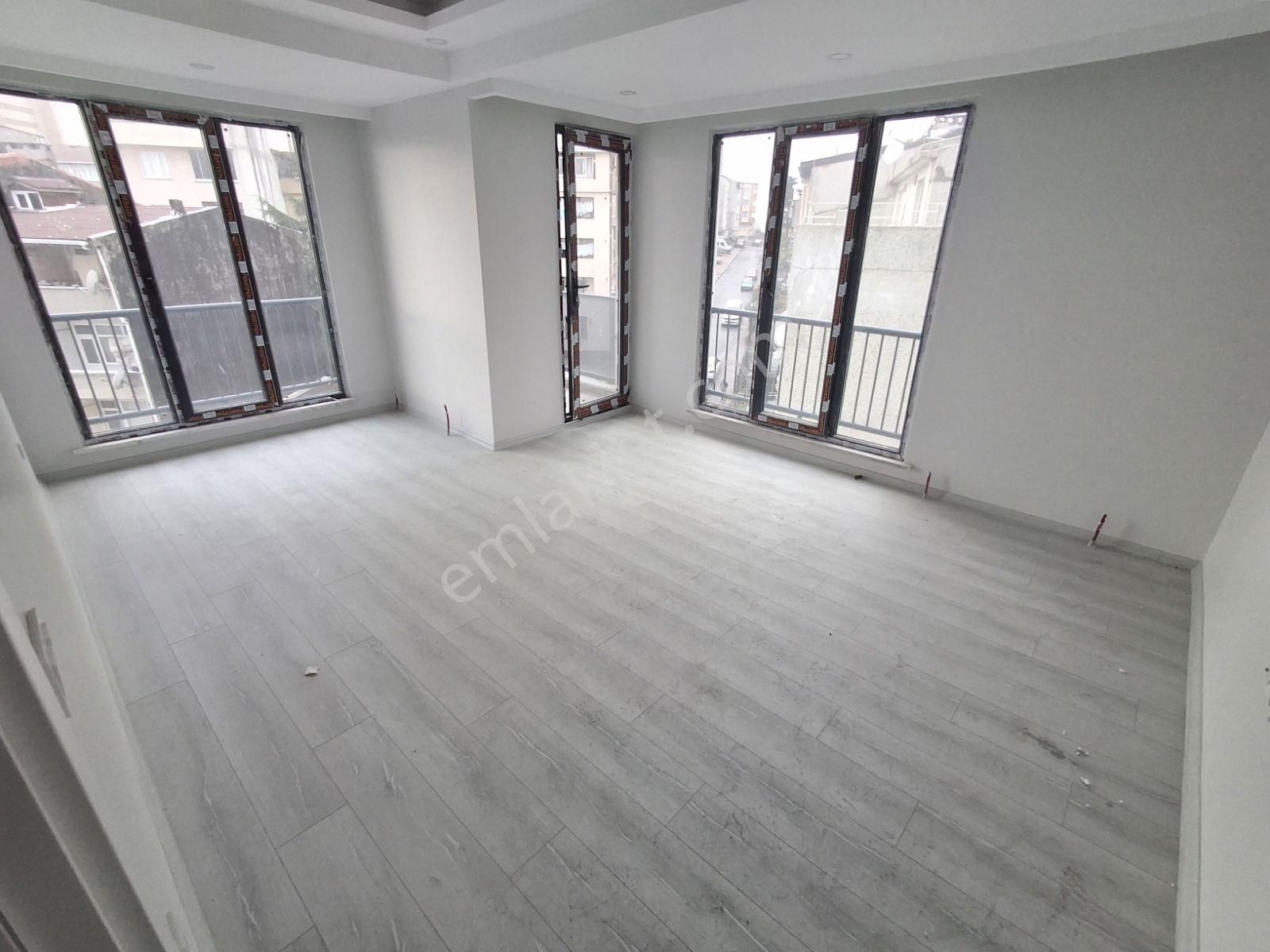 !!yaşam'dan!! Butik Sitede Sıfır Metro Yakını 2+1 90 M² Satılık - Görsel 6