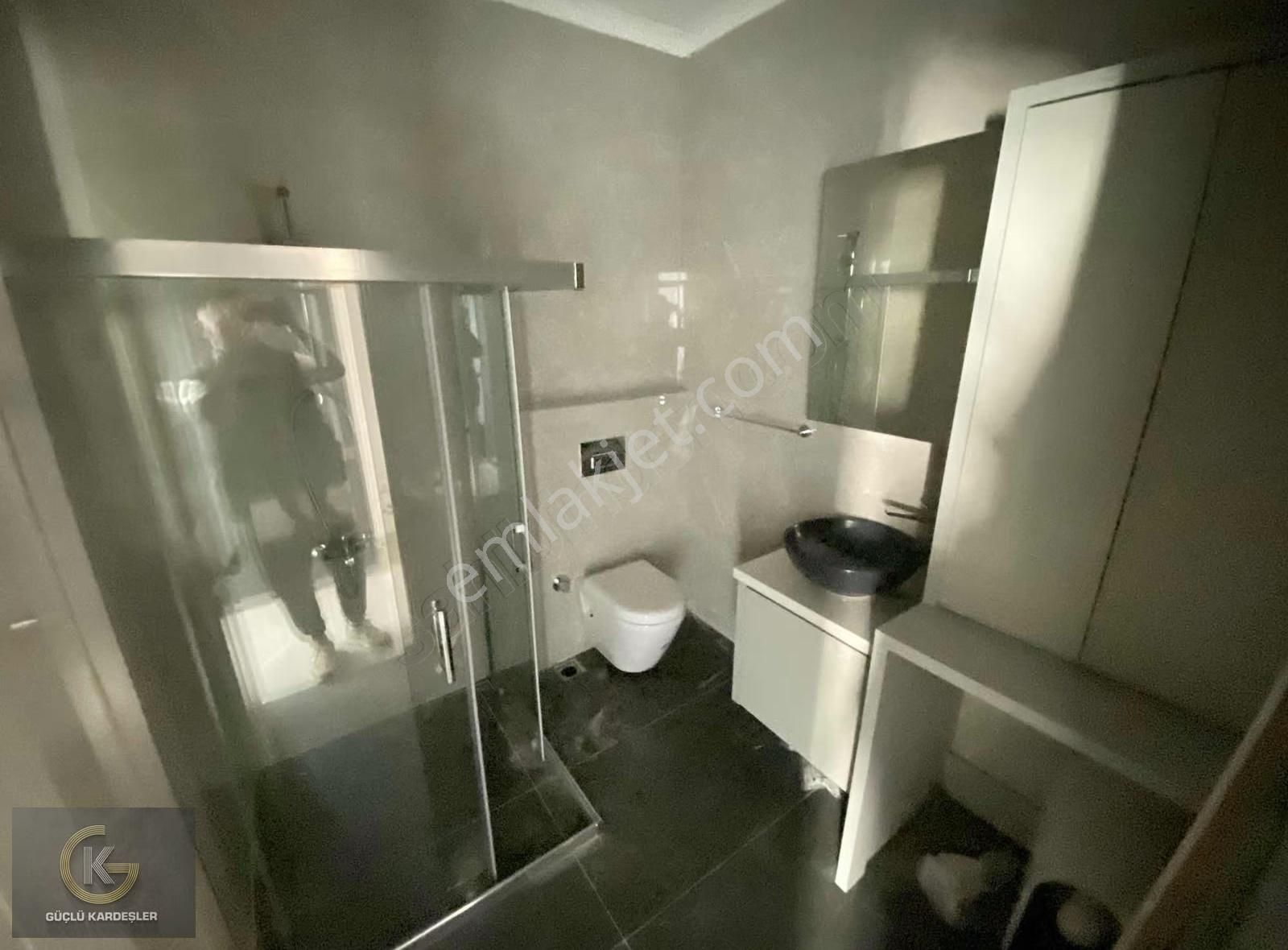 Güçlü Kardeşler Denize 10 Adım Asansörlü 2+1 Orta Kat Daire - Görsel 13