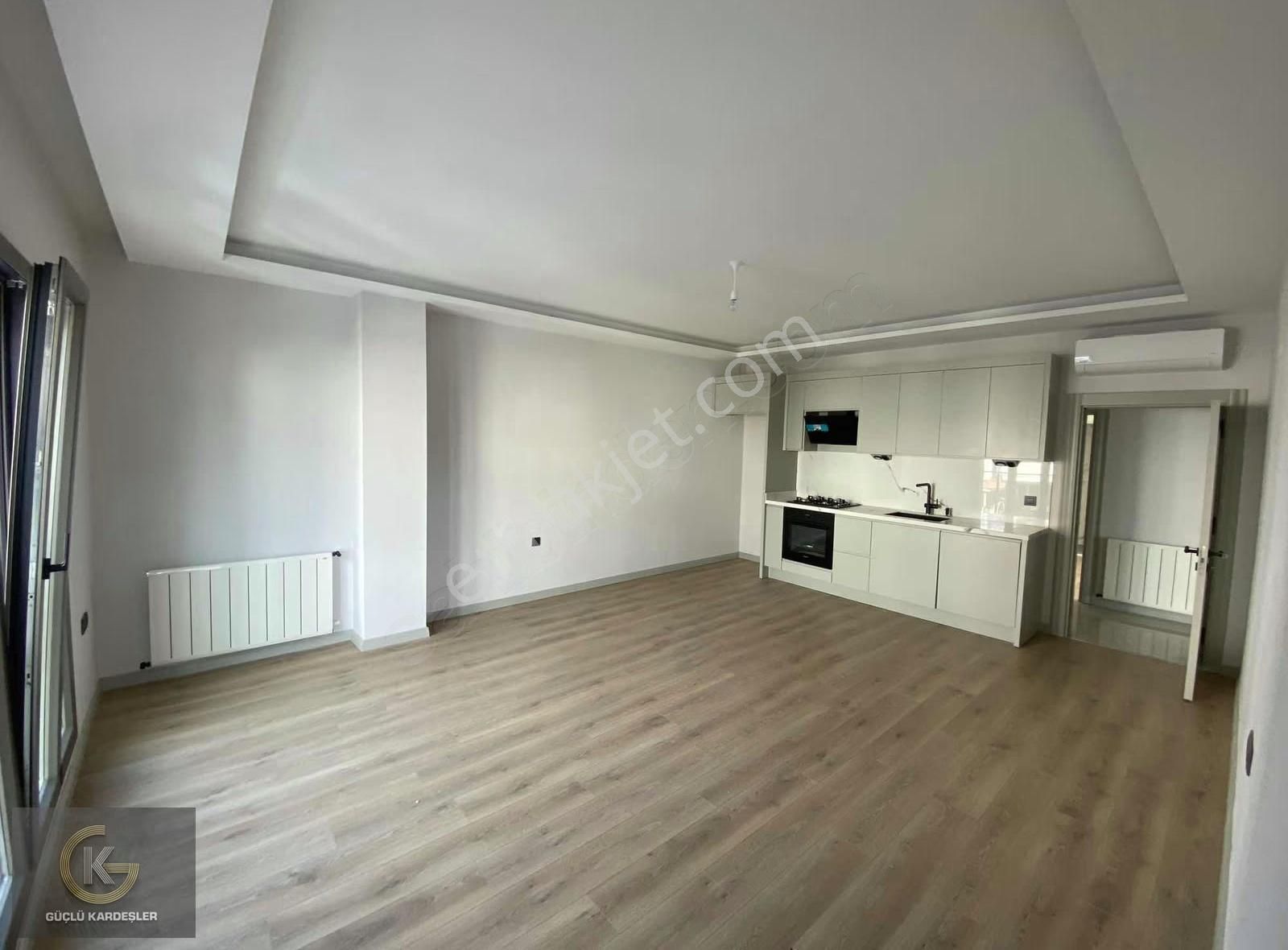 Güçlü Kardeşler Denize 10 Adım Asansörlü 2+1 Orta Kat Daire - Görsel 6