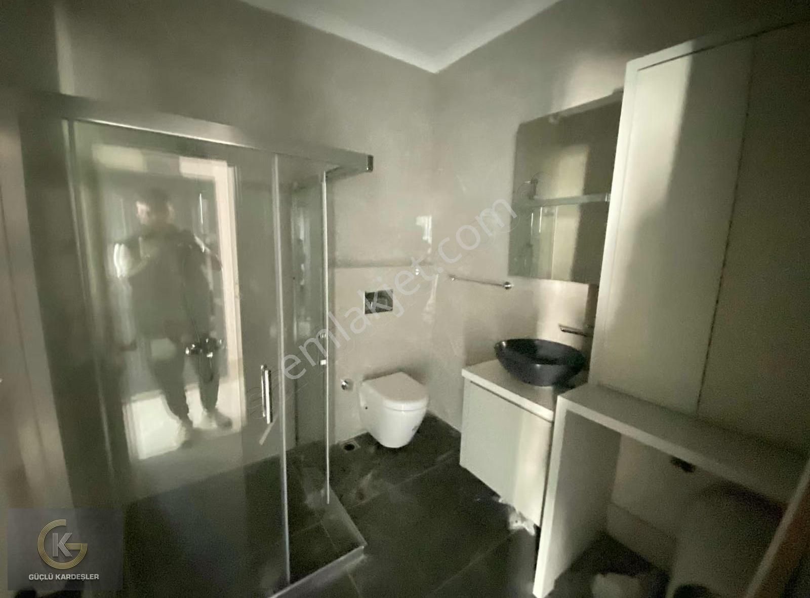 Güçlü Kardeşler Denize 10 Adım Asansörlü 2+1 Orta Kat Daire - Görsel 25