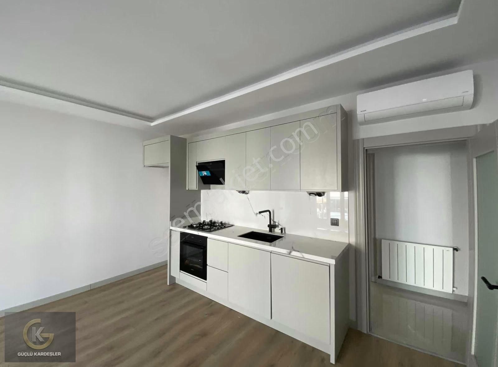 Güçlü Kardeşler Denize 10 Adım Asansörlü 2+1 Orta Kat Daire - Görsel 24