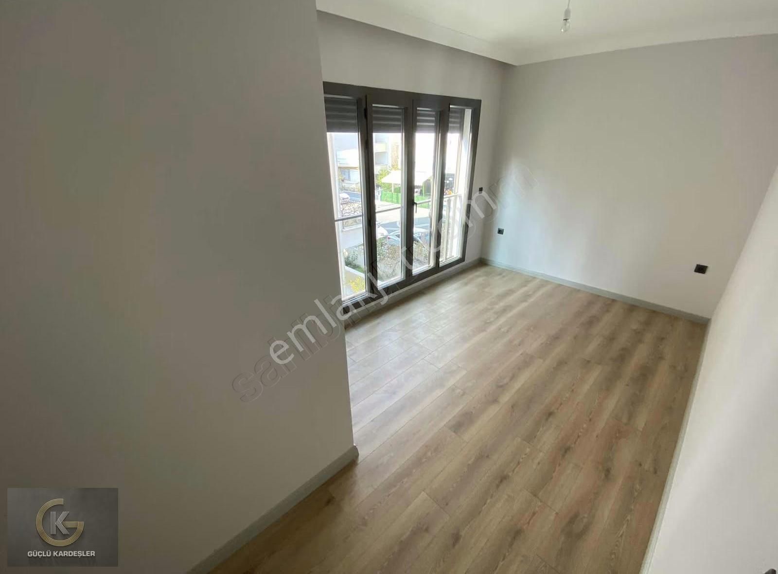 Güçlü Kardeşler Denize 10 Adım Asansörlü 2+1 Orta Kat Daire - Görsel 22