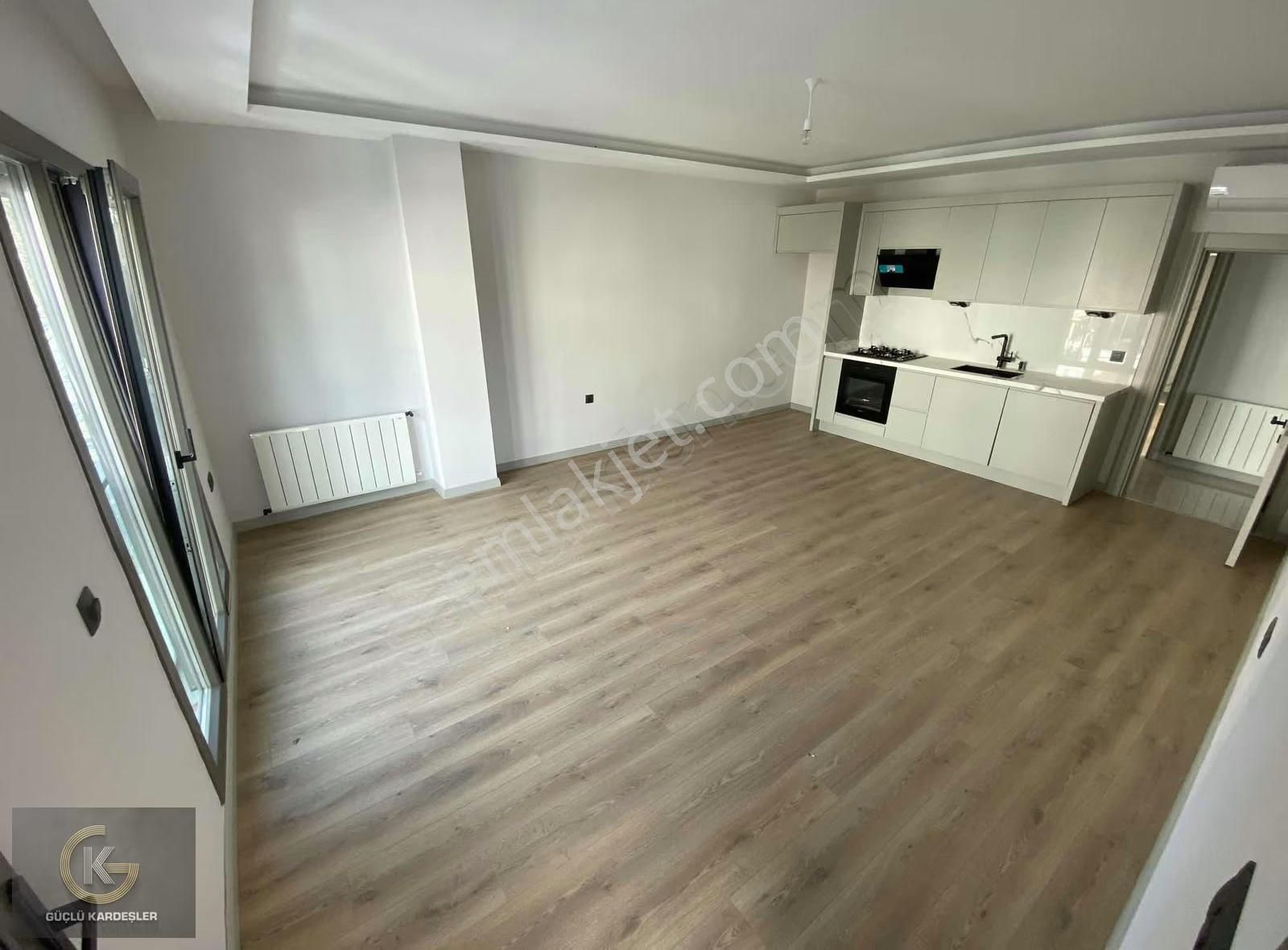 Güçlü Kardeşler Denize 10 Adım Asansörlü 2+1 Orta Kat Daire - Görsel 7
