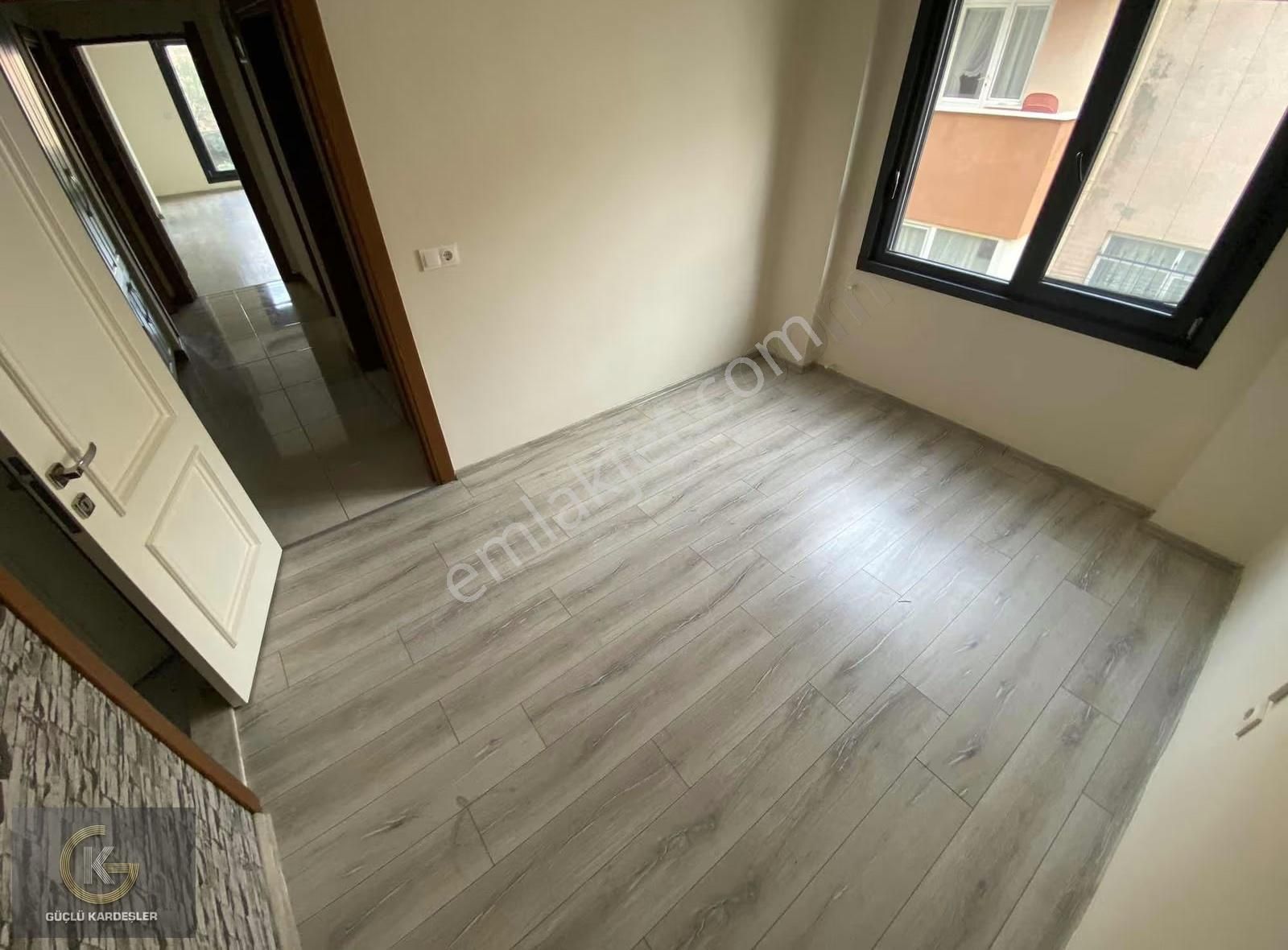 Güçlü Kardeşler Katta Tek Ebeveyn Banyolu 2+1 Orta Kat Daire - Görsel 9