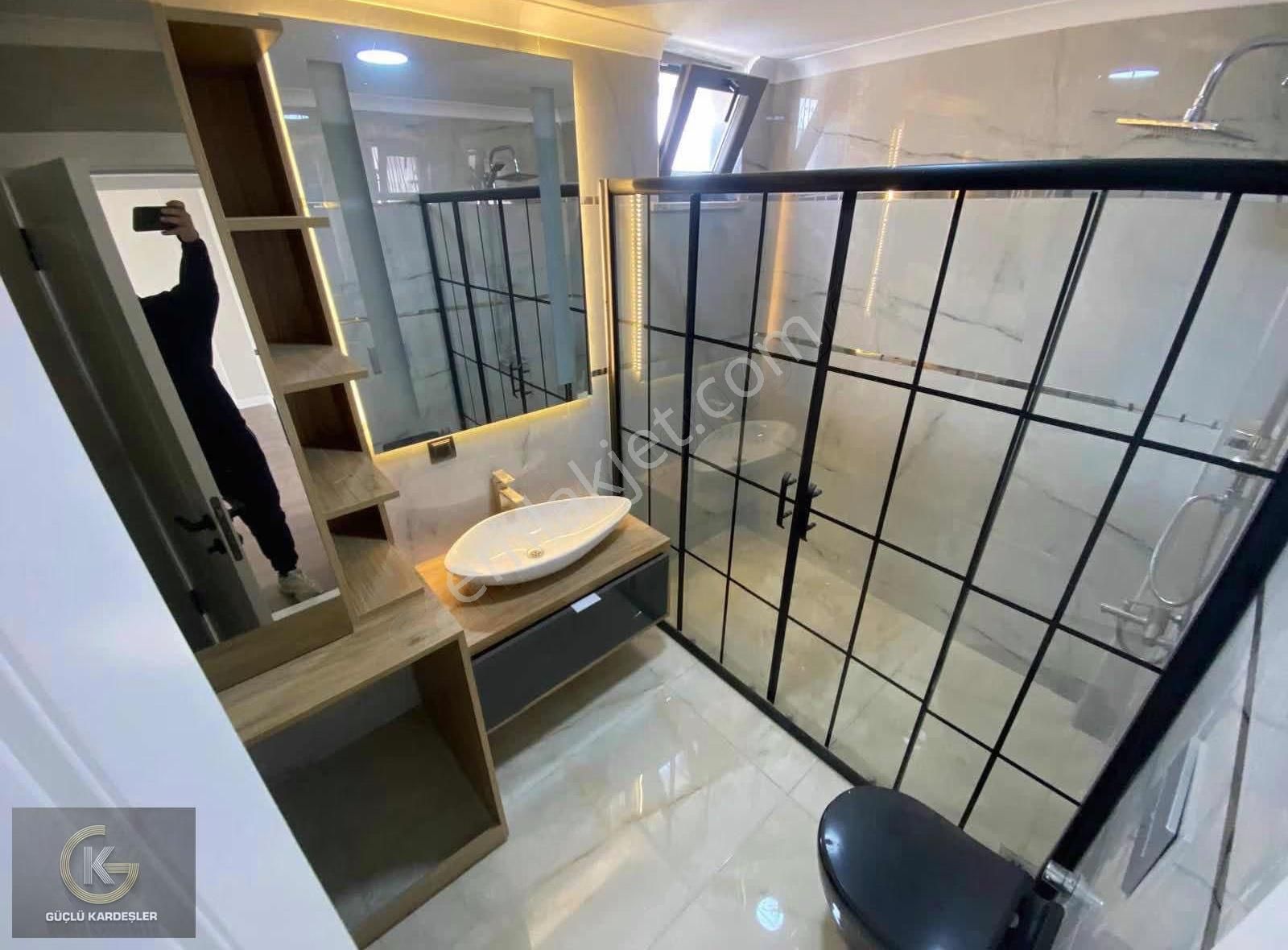 Güçlü Kardeşler Altınoluk Denize 100metre 5+1 Bahçeli Lüks Villa - Görsel 20