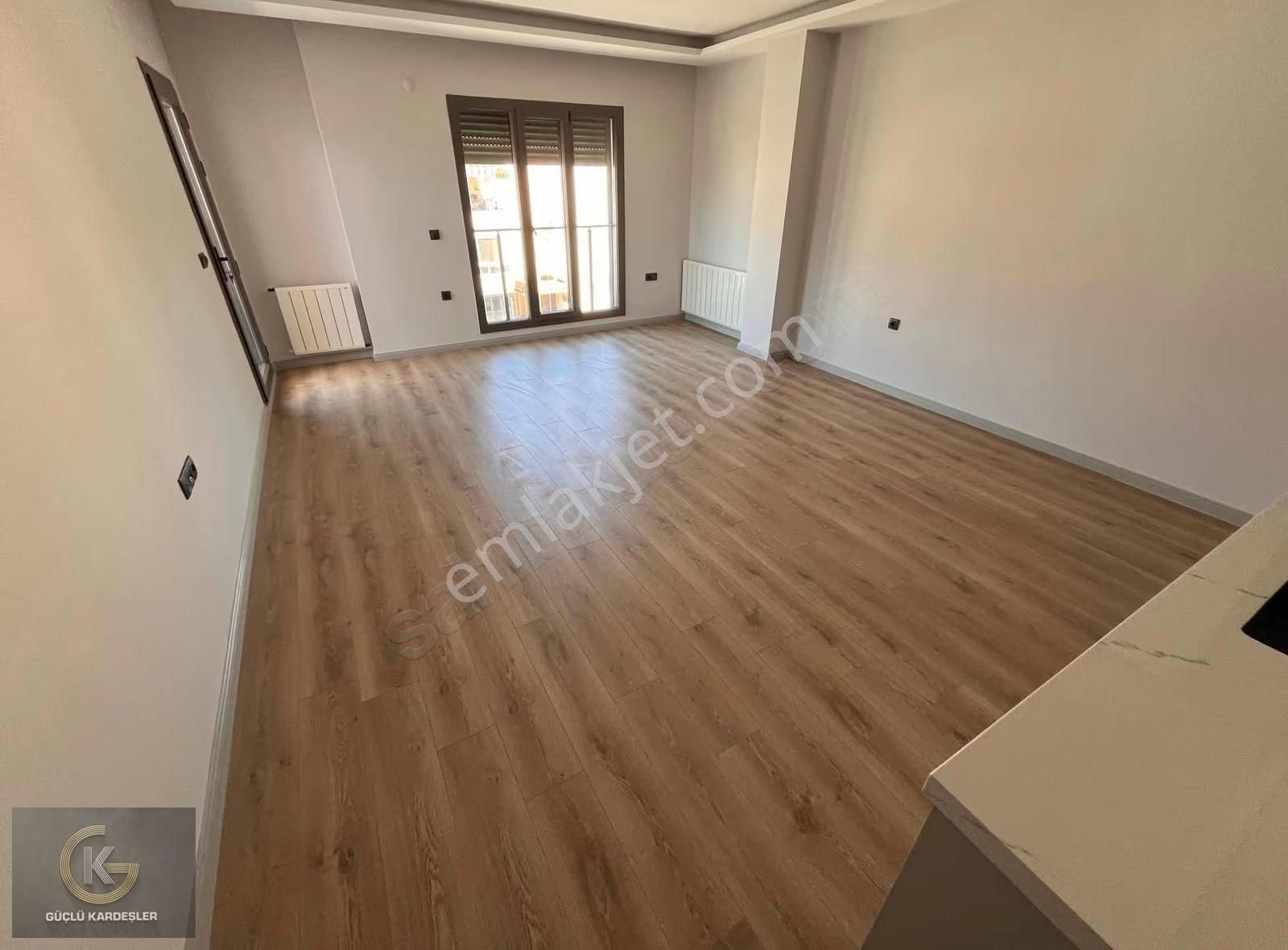 Güçlü Kardeşler Denize 10 Adım Asansörlü Lüks Manzaralı Dubleks - Görsel 24