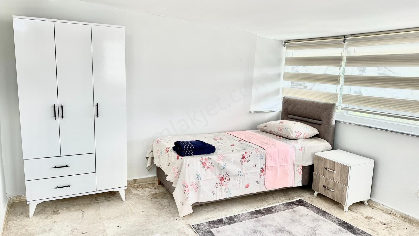 Lojmana Uygun 5+1 Müstakil Havuzlu Geniş Bahçeli Villa Eşyalı - Görsel 29