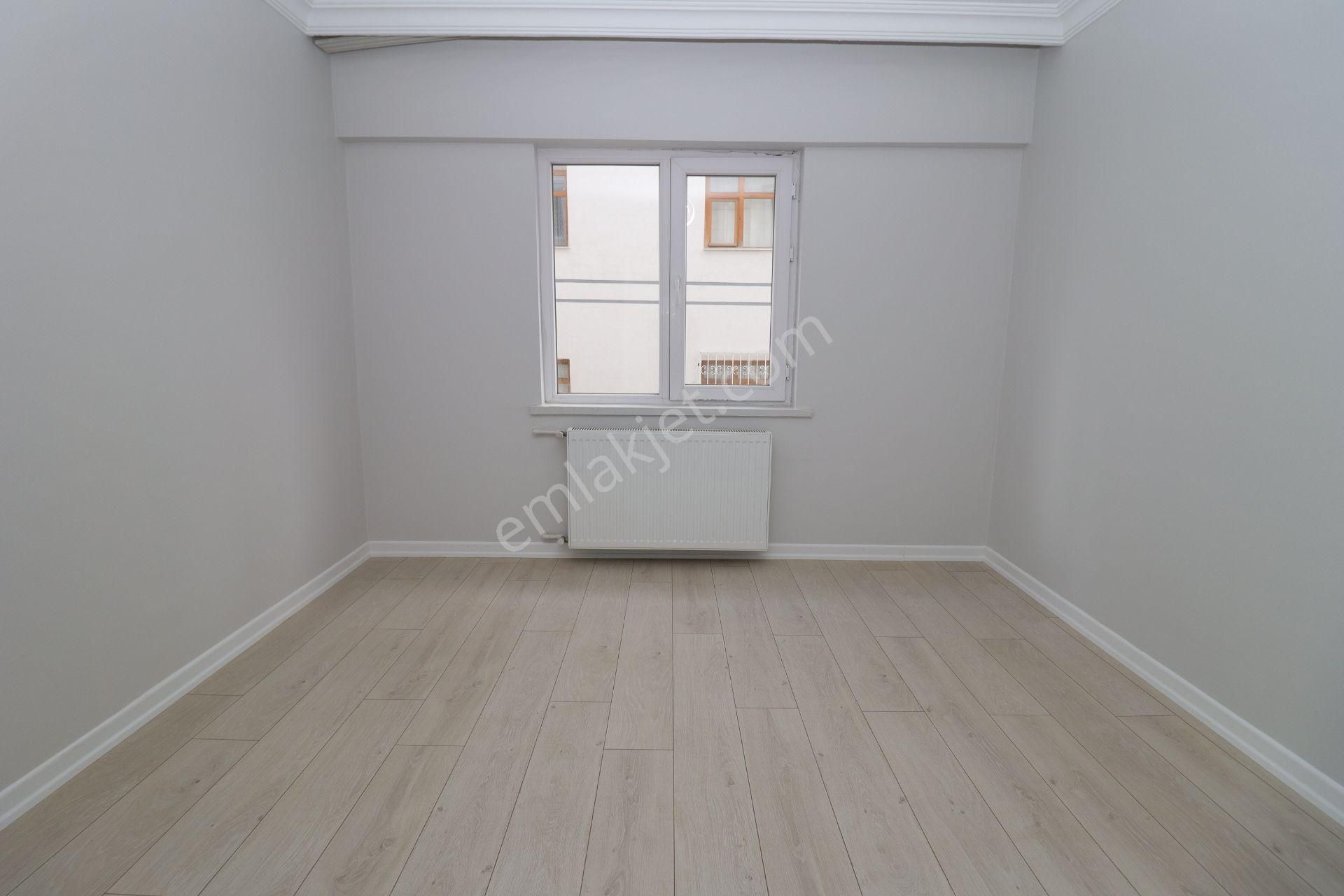 Akif'ten Etimesgut Süvari'de Ön Cephe 3+1 Ful Yapılı Satılık Daire - Görsel 16