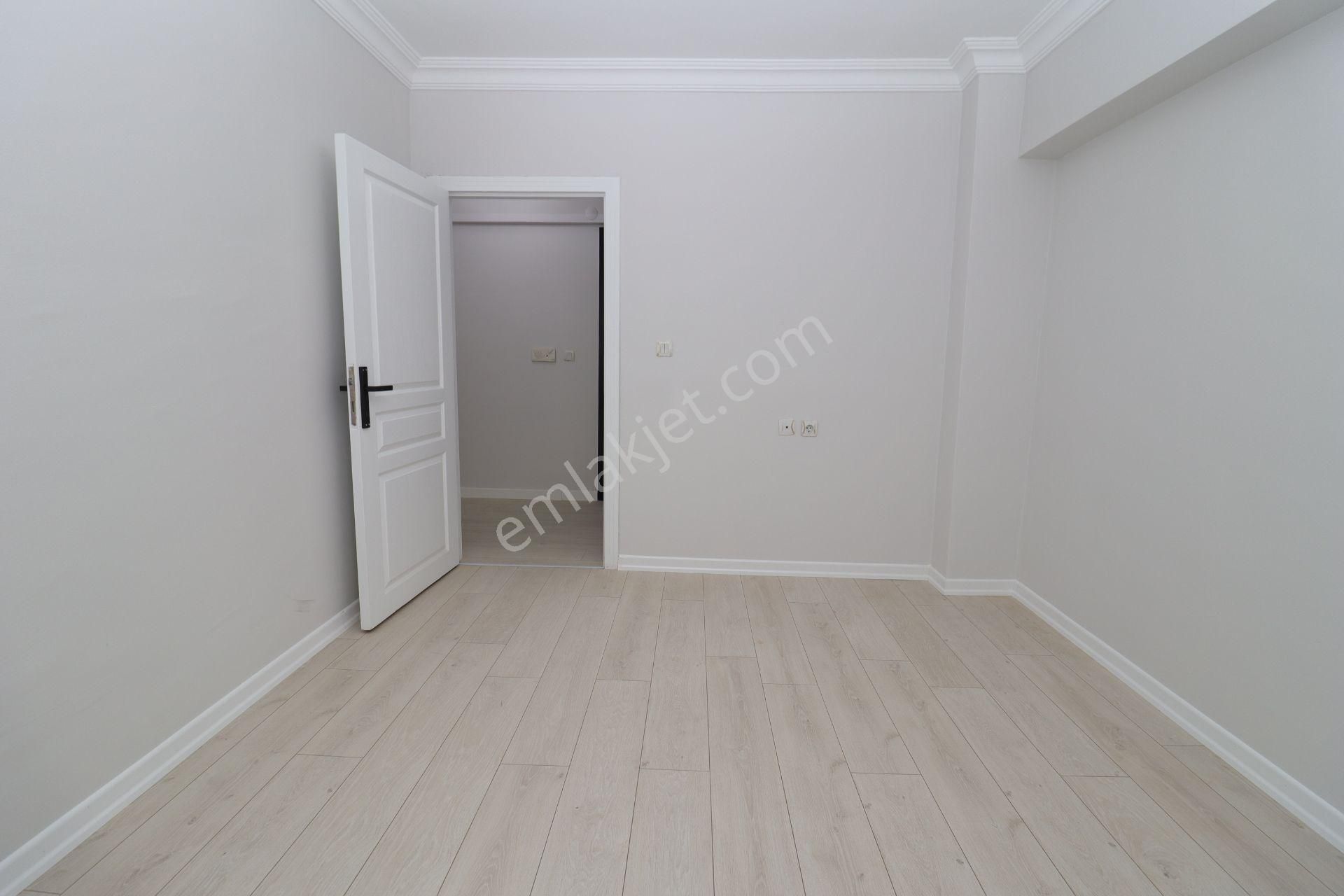 Akif'ten Etimesgut Süvari'de Ön Cephe 3+1 Ful Yapılı Satılık Daire - Görsel 11