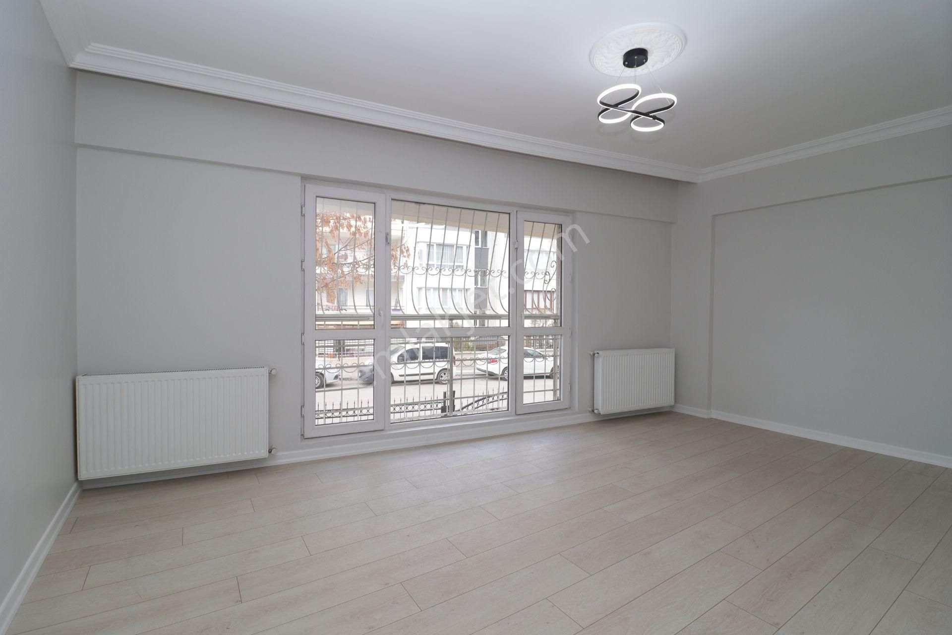 Akif'ten Etimesgut Süvari'de Ön Cephe 3+1 Ful Yapılı Satılık Daire - Görsel 8