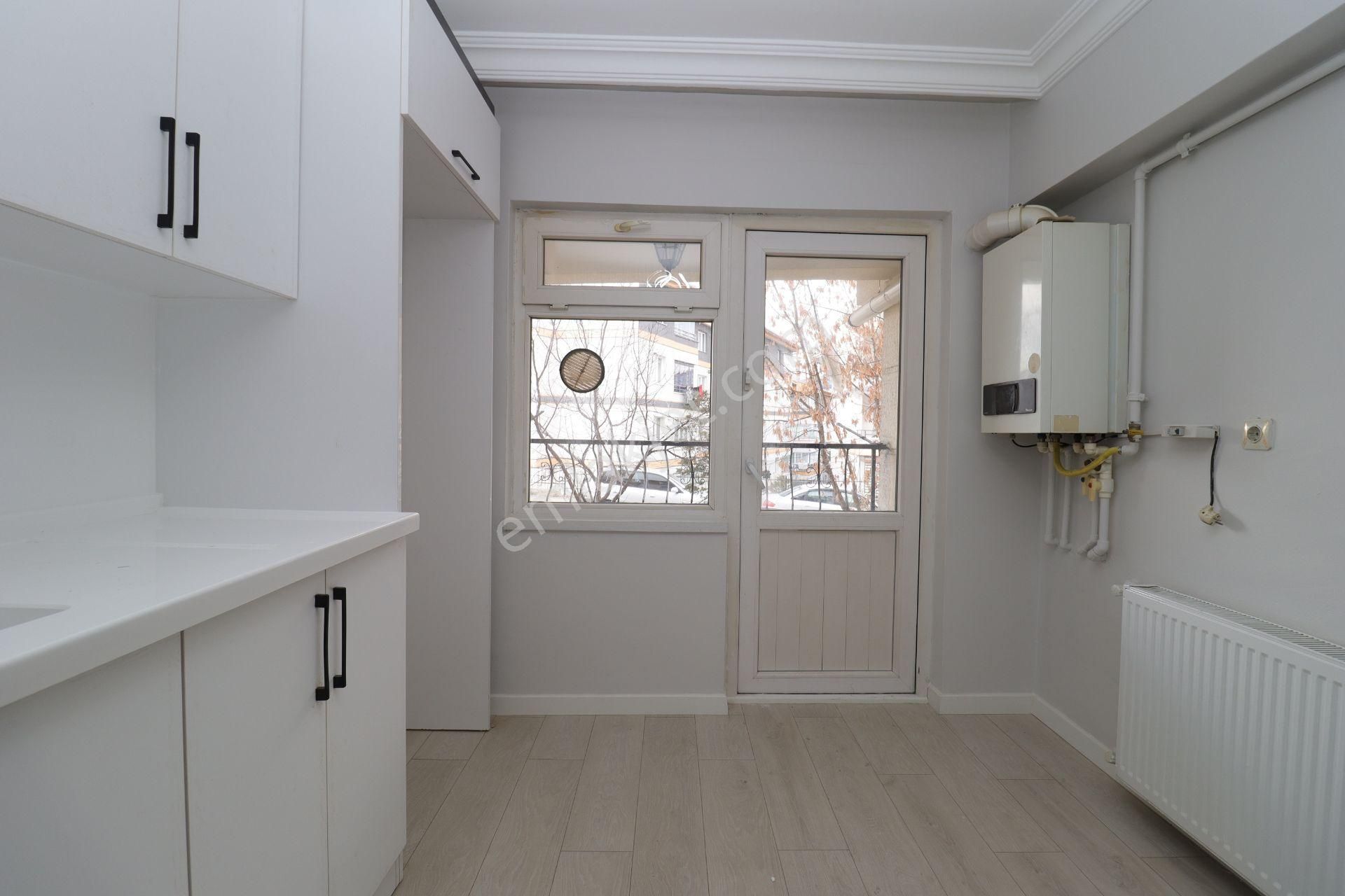 Akif'ten Etimesgut Süvari'de Ön Cephe 3+1 Ful Yapılı Satılık Daire - Görsel 5