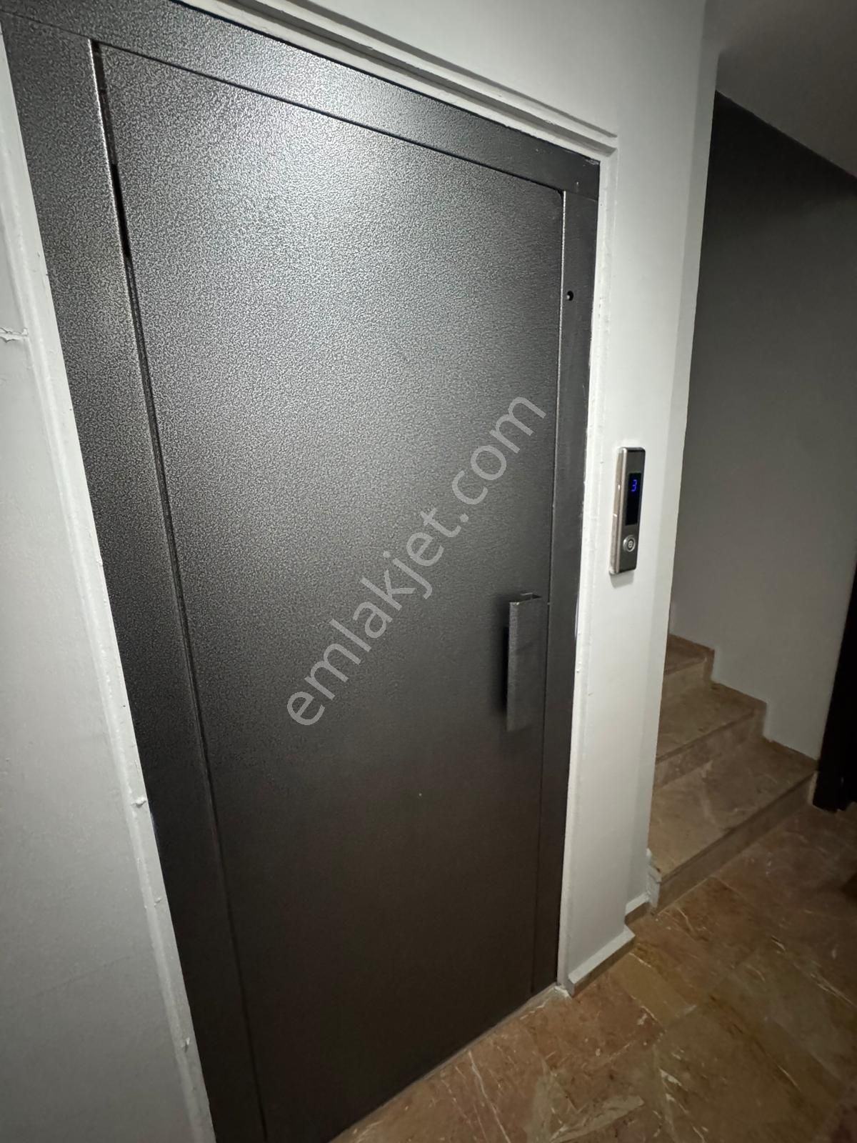 520 Gayrimenkulden 150 Evlerde 3+1 Kiralık Daire - Görsel 14