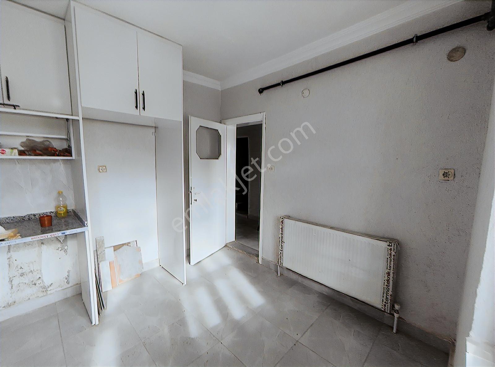 Özpınar ,dan Eski Cezaevi Karşısı Güney-kuzey 5.kat 2+1 120 M2 - Görsel 10