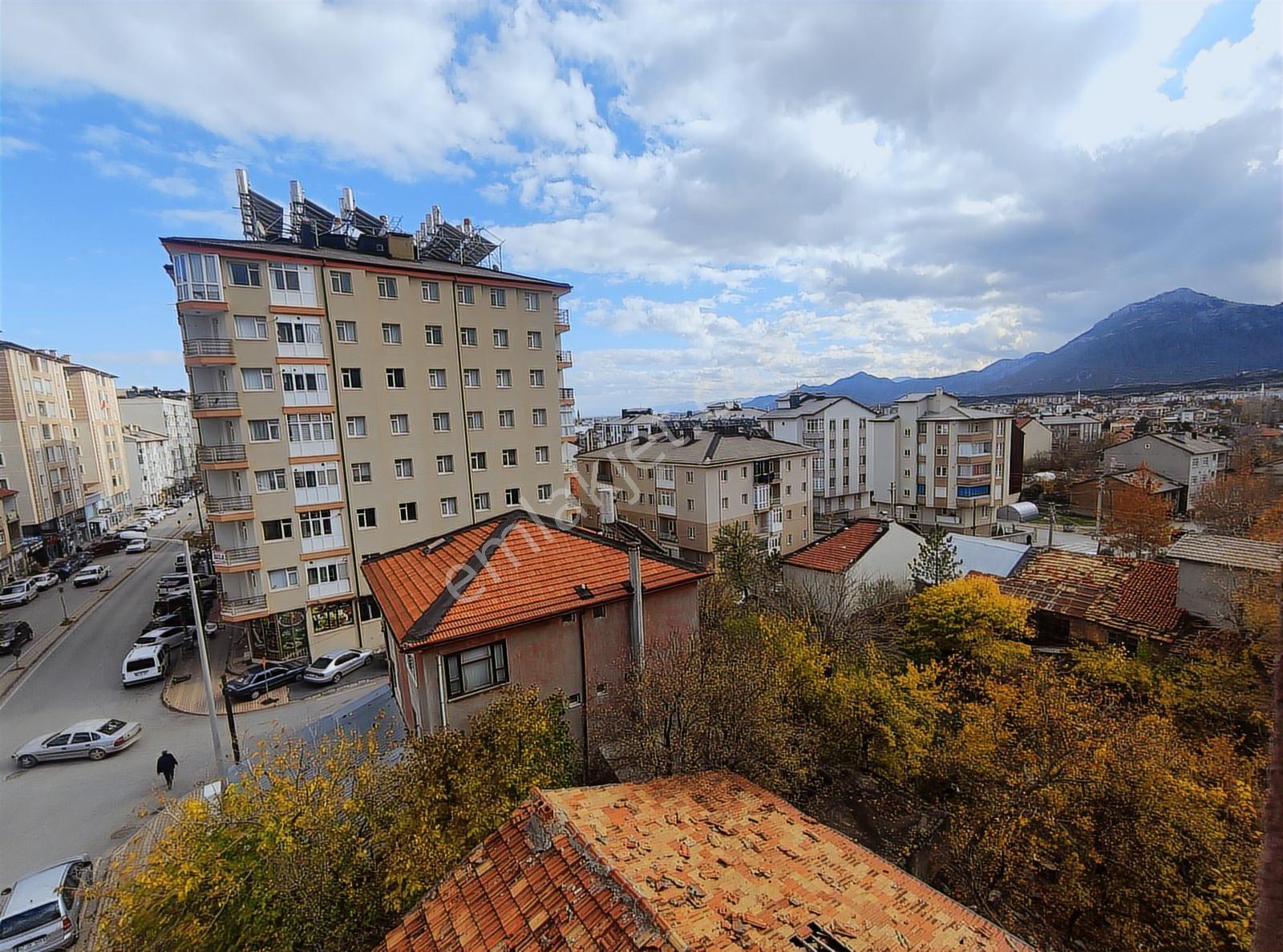 Özpınar ,dan Eski Cezaevi Karşısı Güney-kuzey 5.kat 2+1 120 M2 - Görsel 32