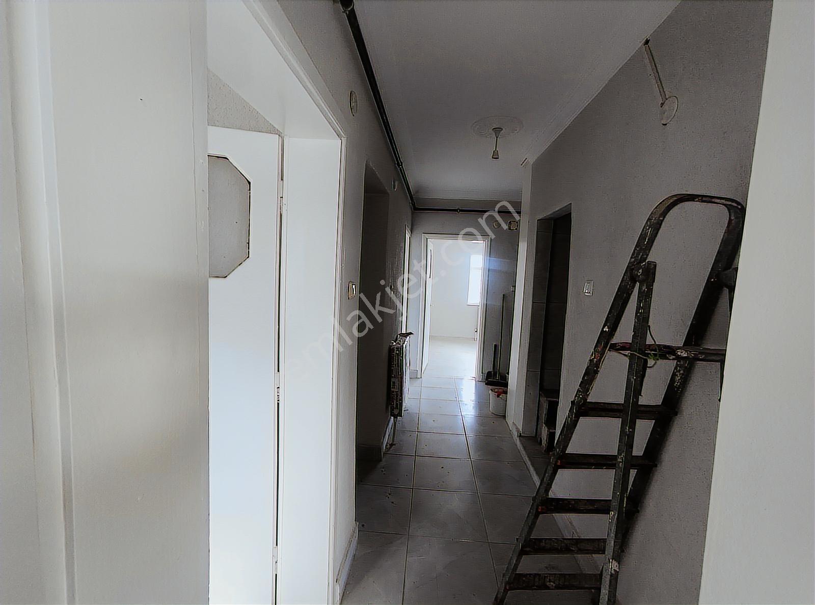 Özpınar ,dan Eski Cezaevi Karşısı Güney-kuzey 5.kat 2+1 120 M2 - Görsel 16
