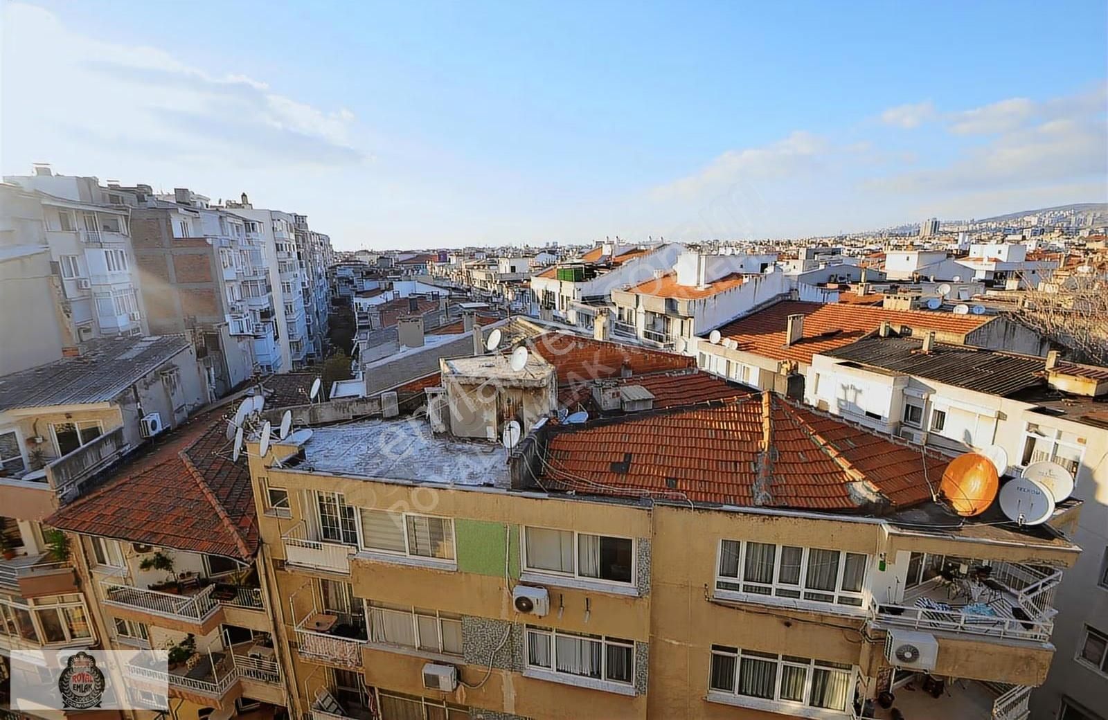 Karşıyaka Merkezde Otoparklı Yeni Binada Eşyalı 2+1 Daire - Görsel 5