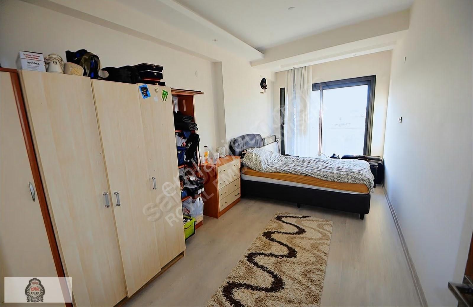 Karşıyaka Merkezde Otoparklı Yeni Binada Eşyalı 2+1 Daire - Görsel 3