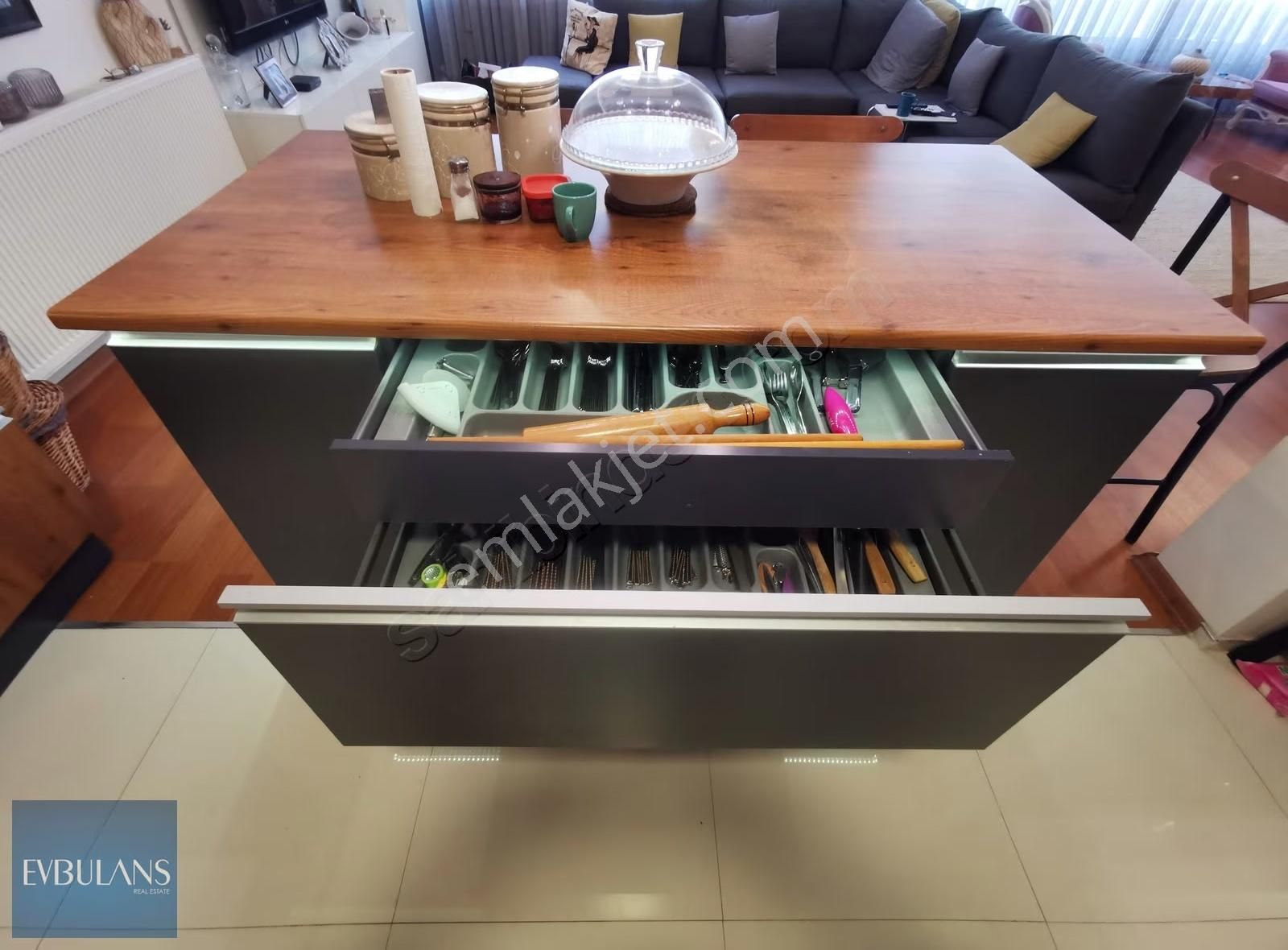 Karşıyaka Yalı Sahile 2. Bina Lüx Tadilatlı Ara Kat 3+1 Daire - Görsel 27