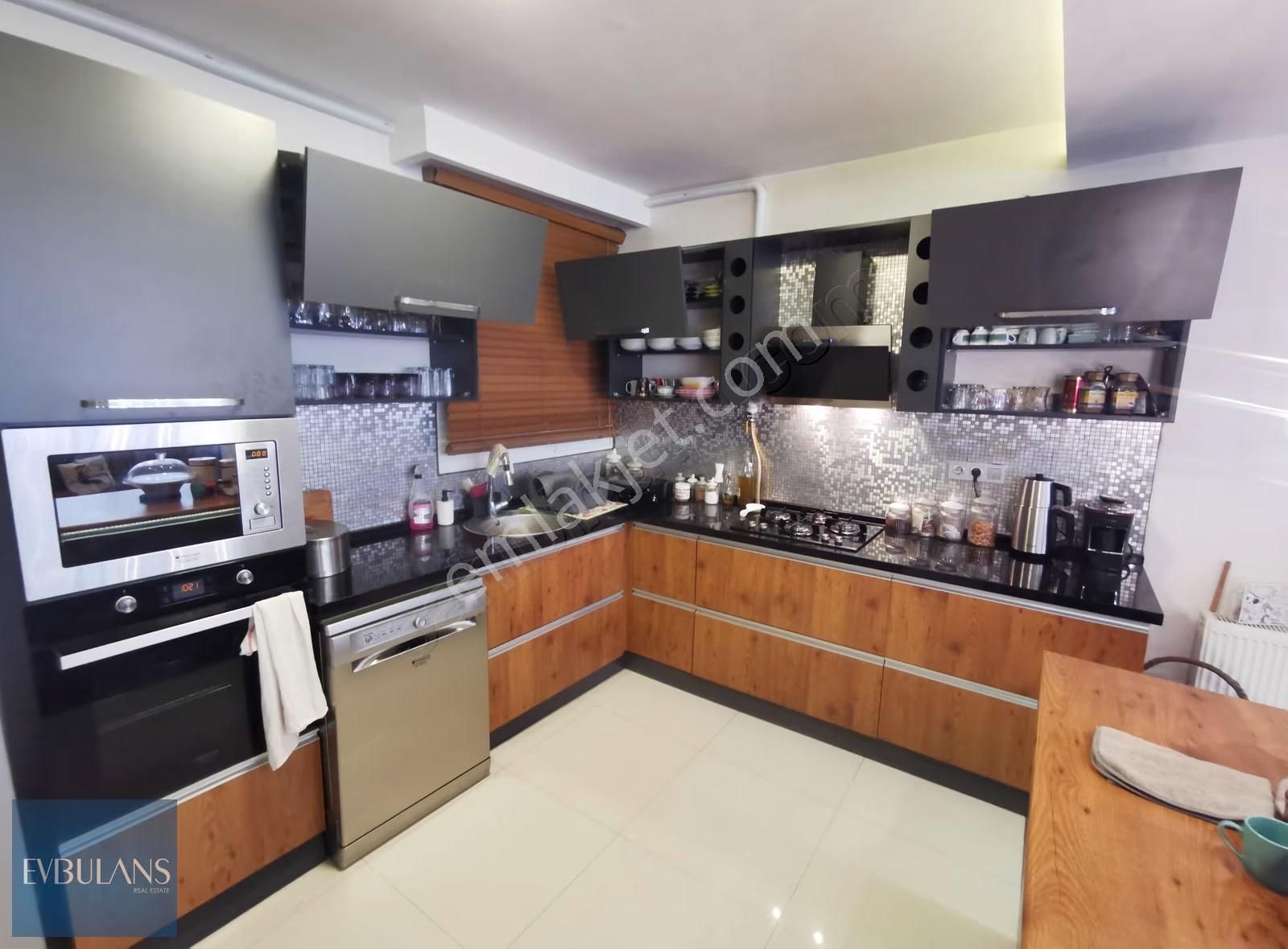 Karşıyaka Yalı Sahile 2. Bina Lüx Tadilatlı Ara Kat 3+1 Daire - Görsel 5