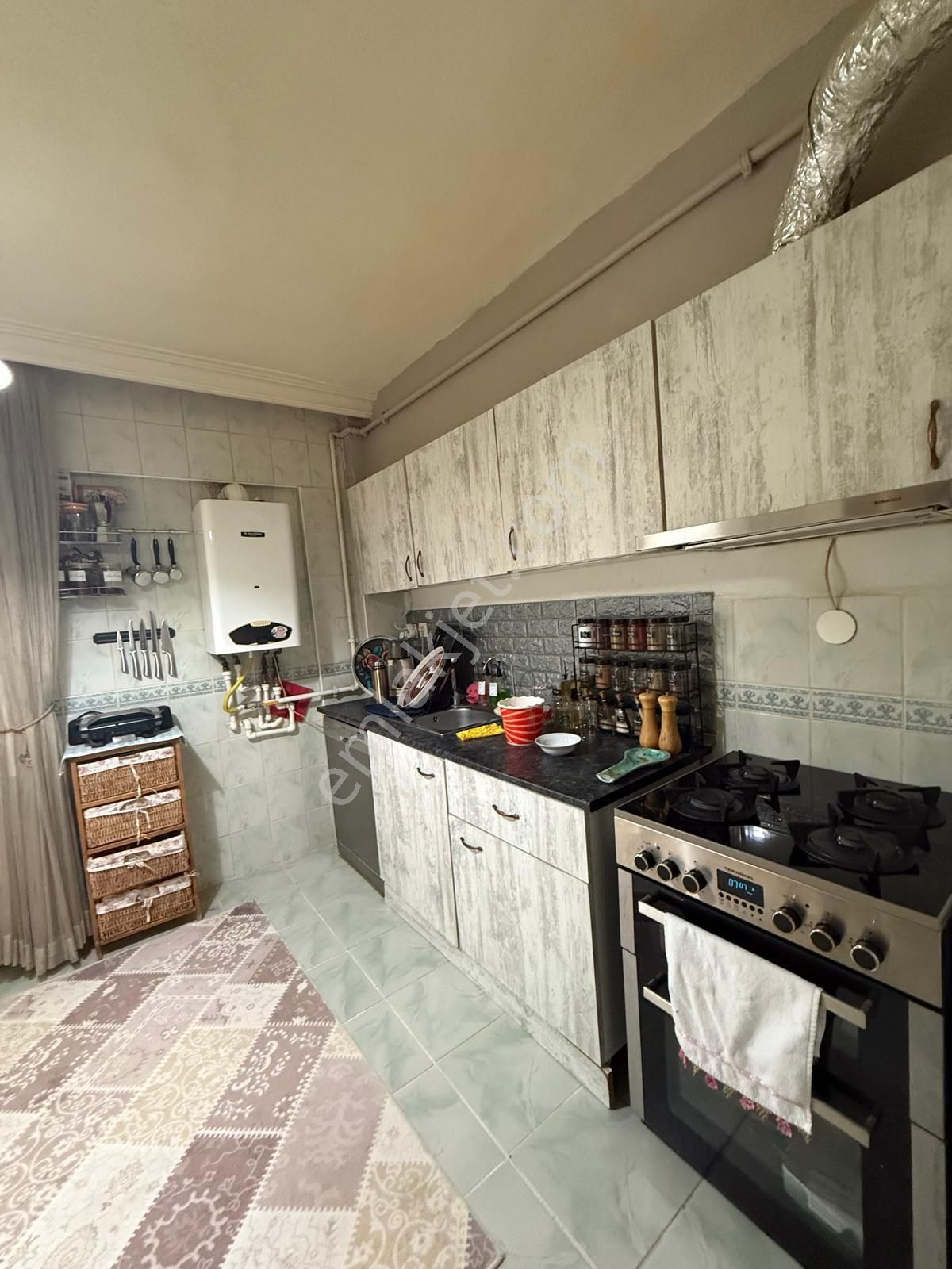 Sincan Selçuklu Mh.'de 3+11.ara Kat Yapılı Ön Cephe Bağımsız Satılık Daire - Görsel 2