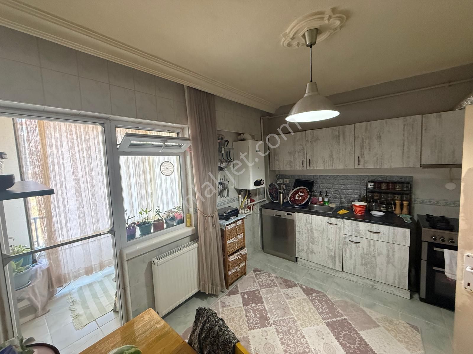 Sincan Selçuklu Mh.'de 3+11.ara Kat Yapılı Ön Cephe Bağımsız Satılık Daire - Görsel 4